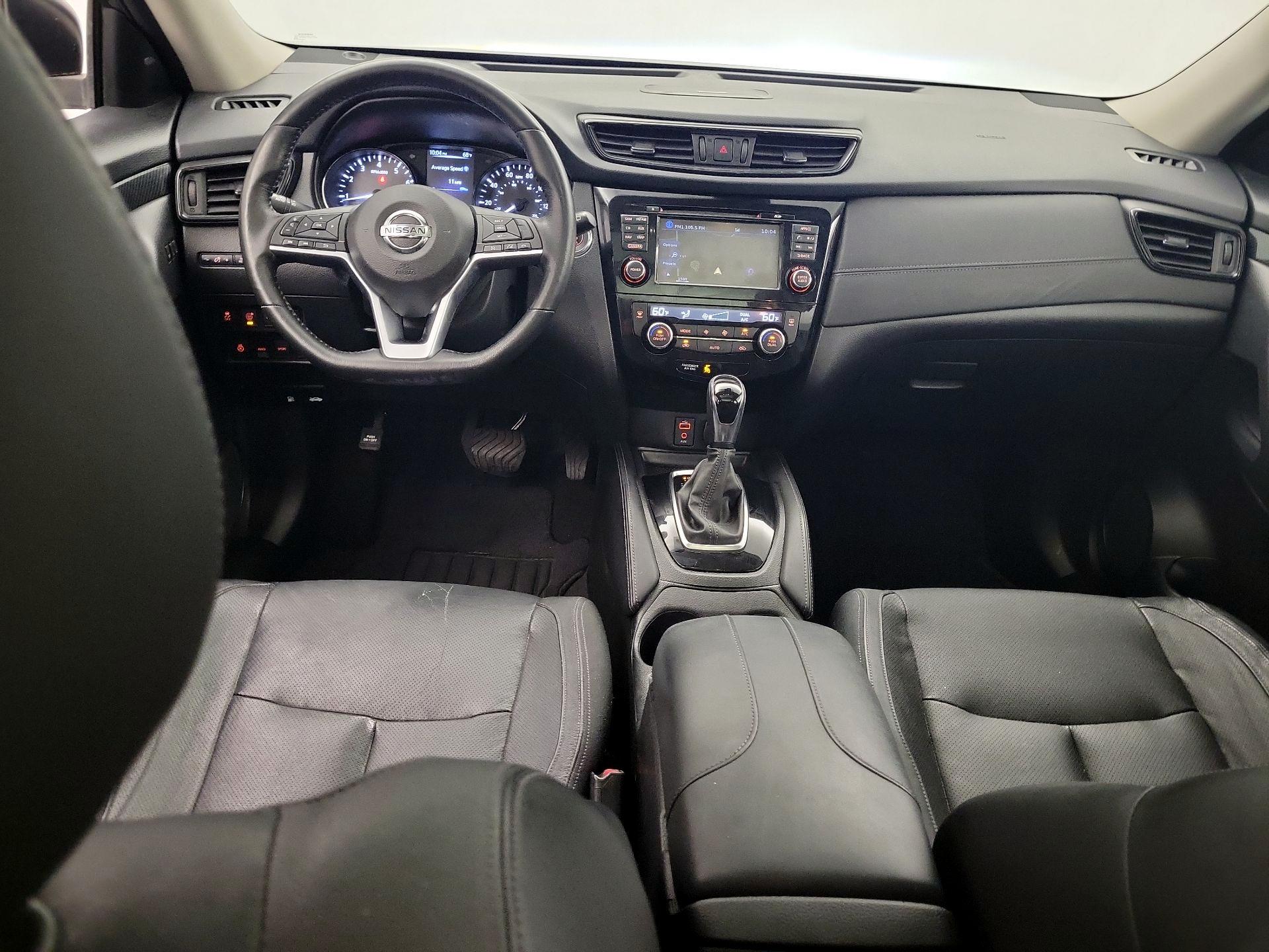 Thumbnail: 2017 Nissan Rogue - 9