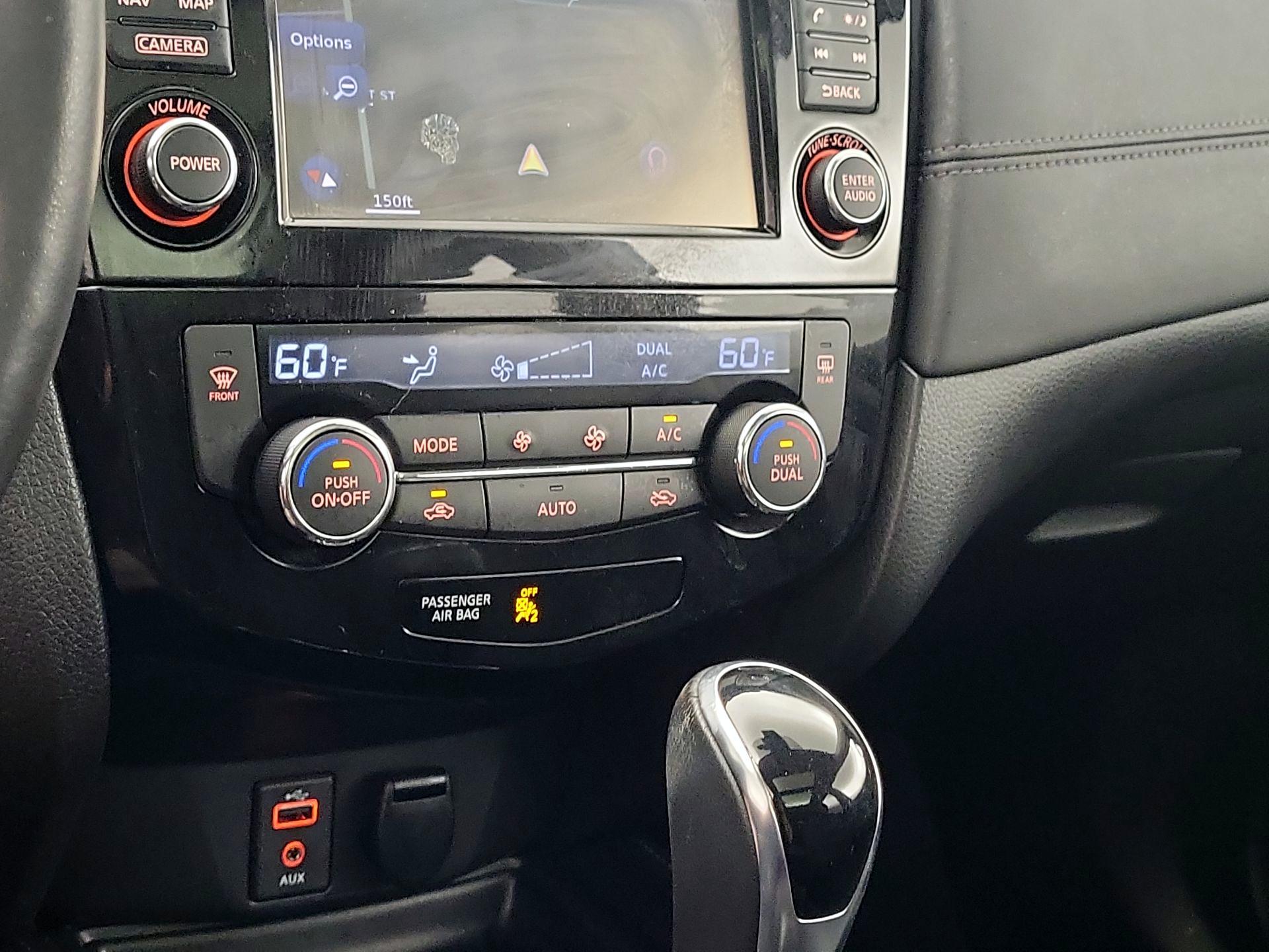 Thumbnail: 2017 Nissan Rogue - 17