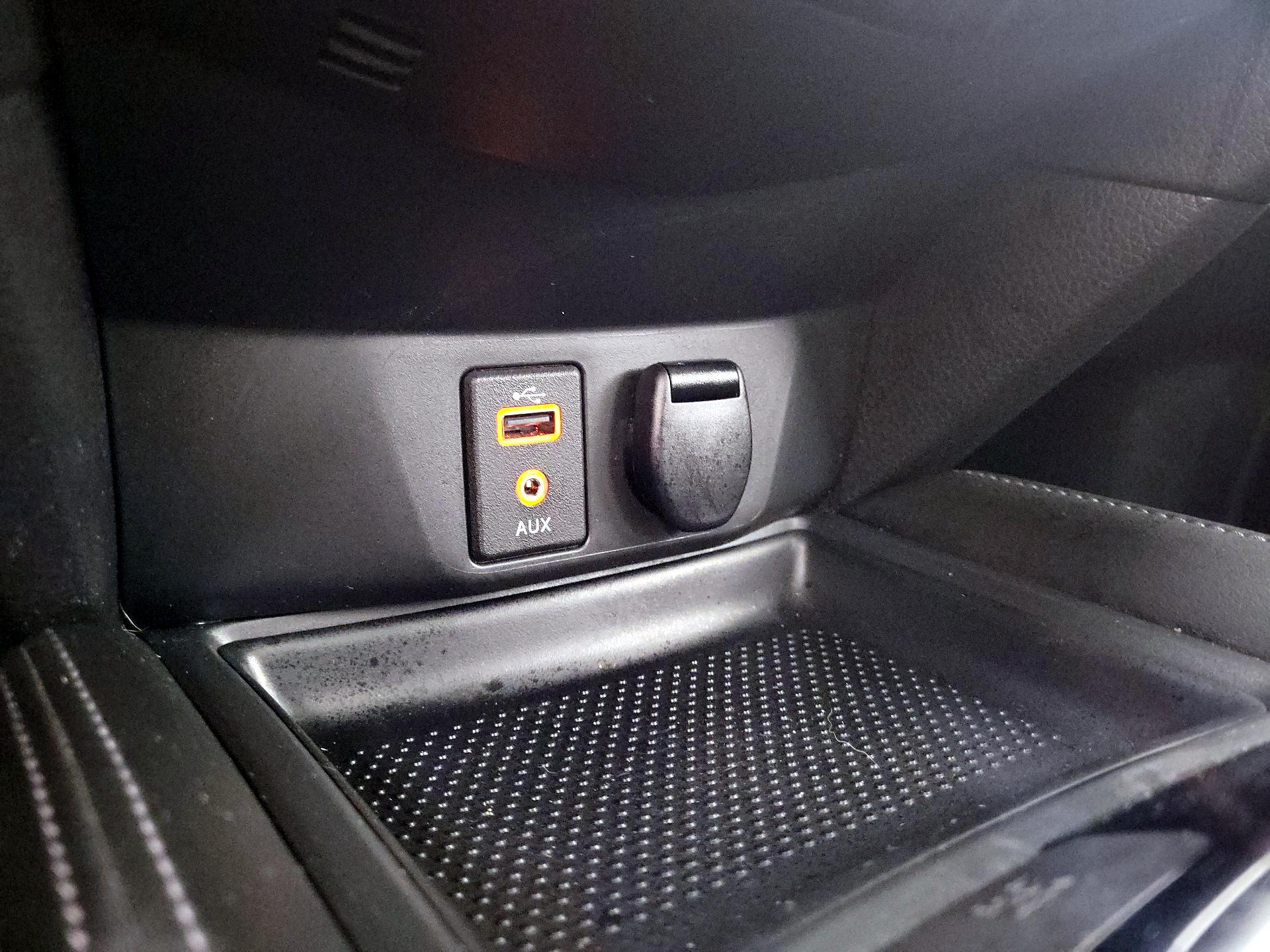 Thumbnail: 2017 Nissan Rogue - 19