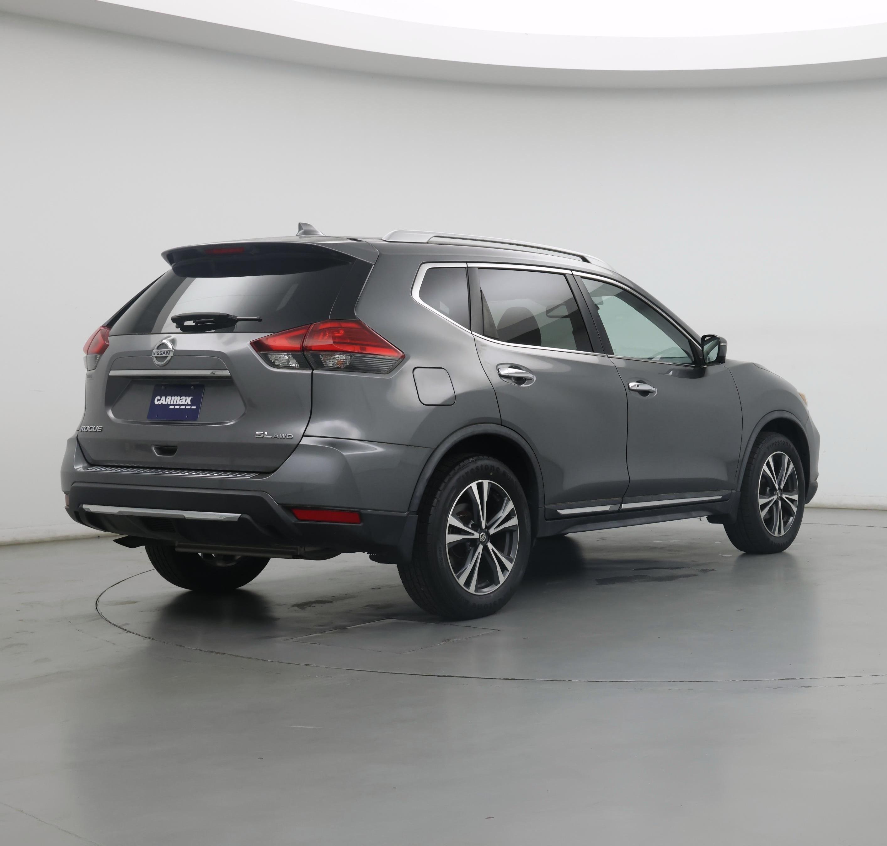 Thumbnail: 2017 Nissan Rogue - 8