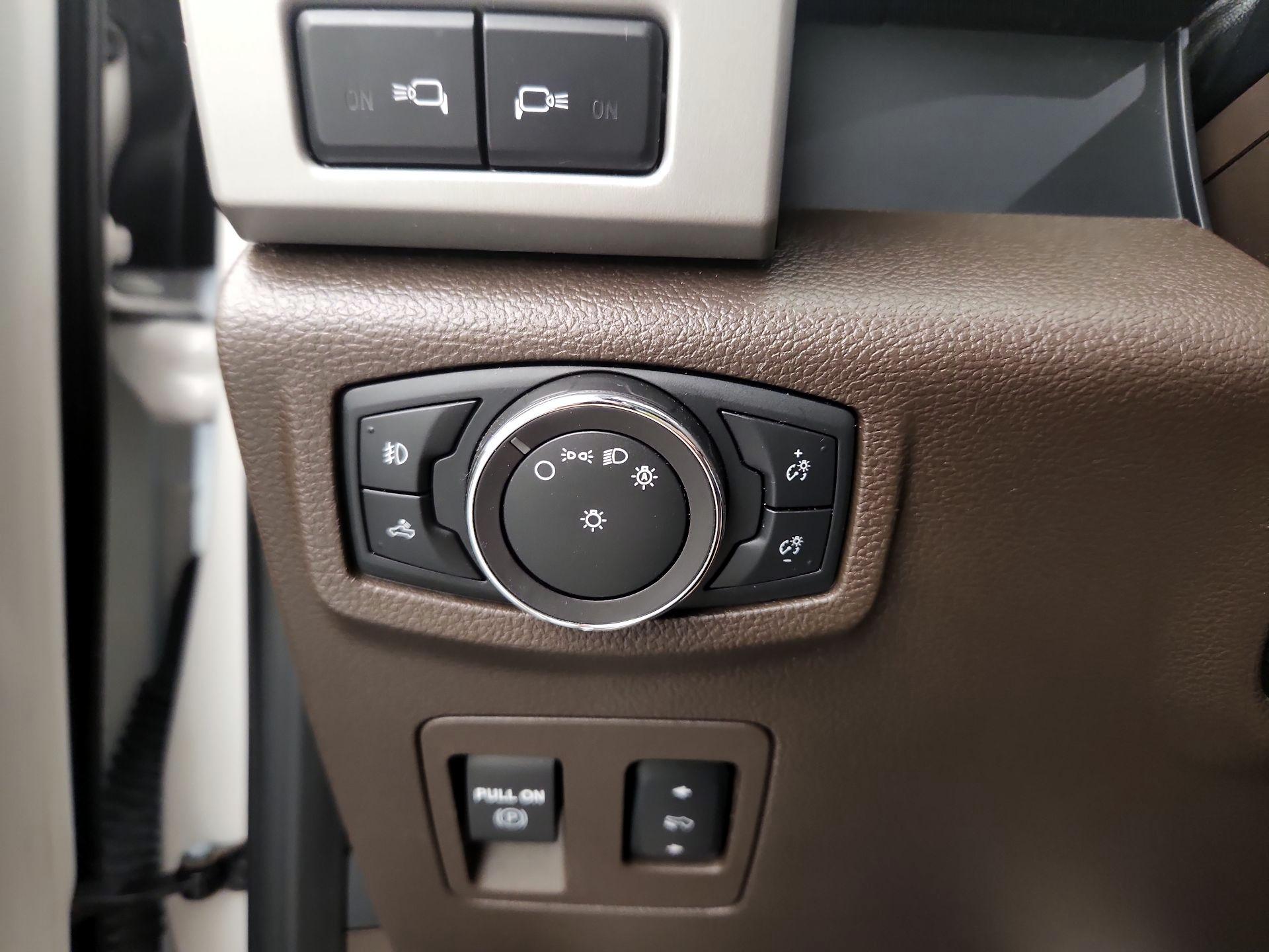 Thumbnail: 2019 Ford F-150 - 13