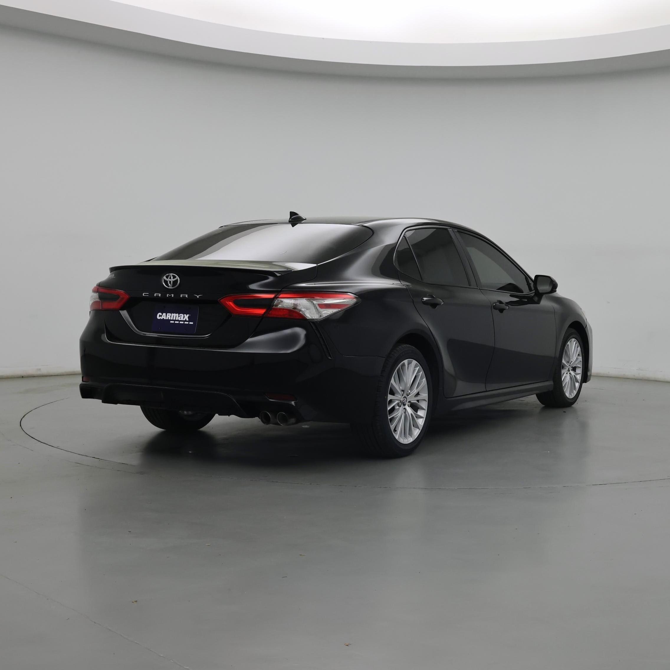Thumbnail: 2019 Toyota Camry - 8
