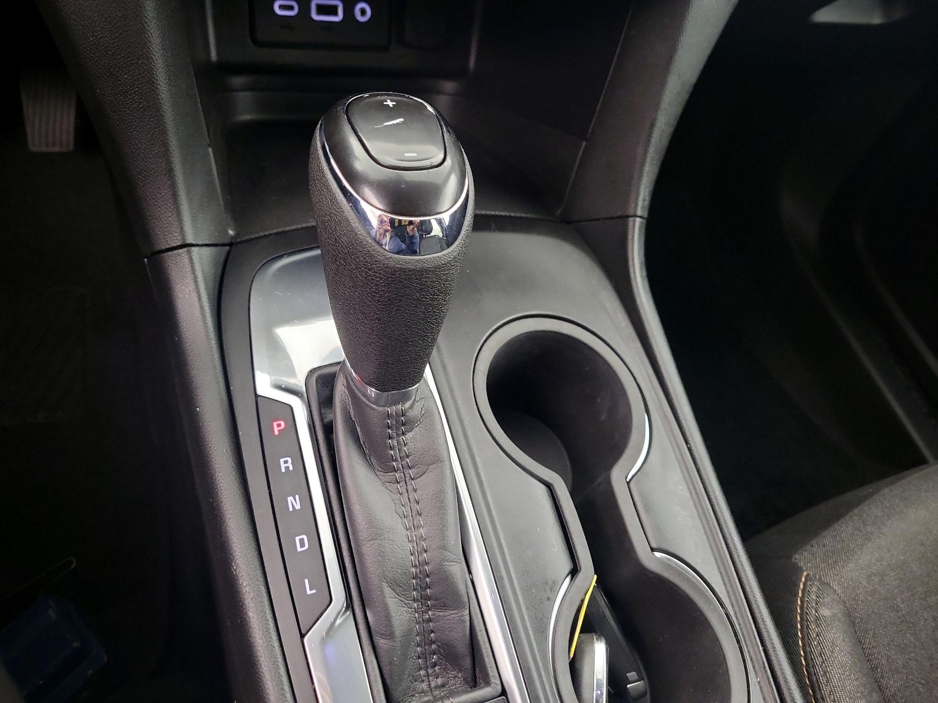 Thumbnail: 2019 Chevrolet Equinox - 16