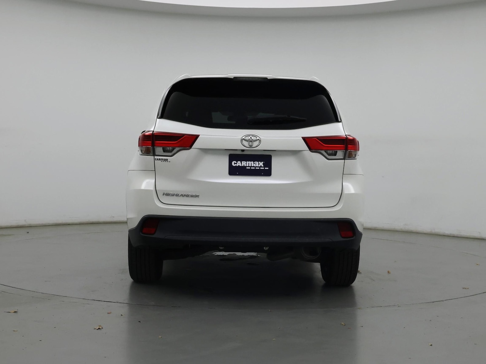 2018 Toyota Highlander LE - Photo 7