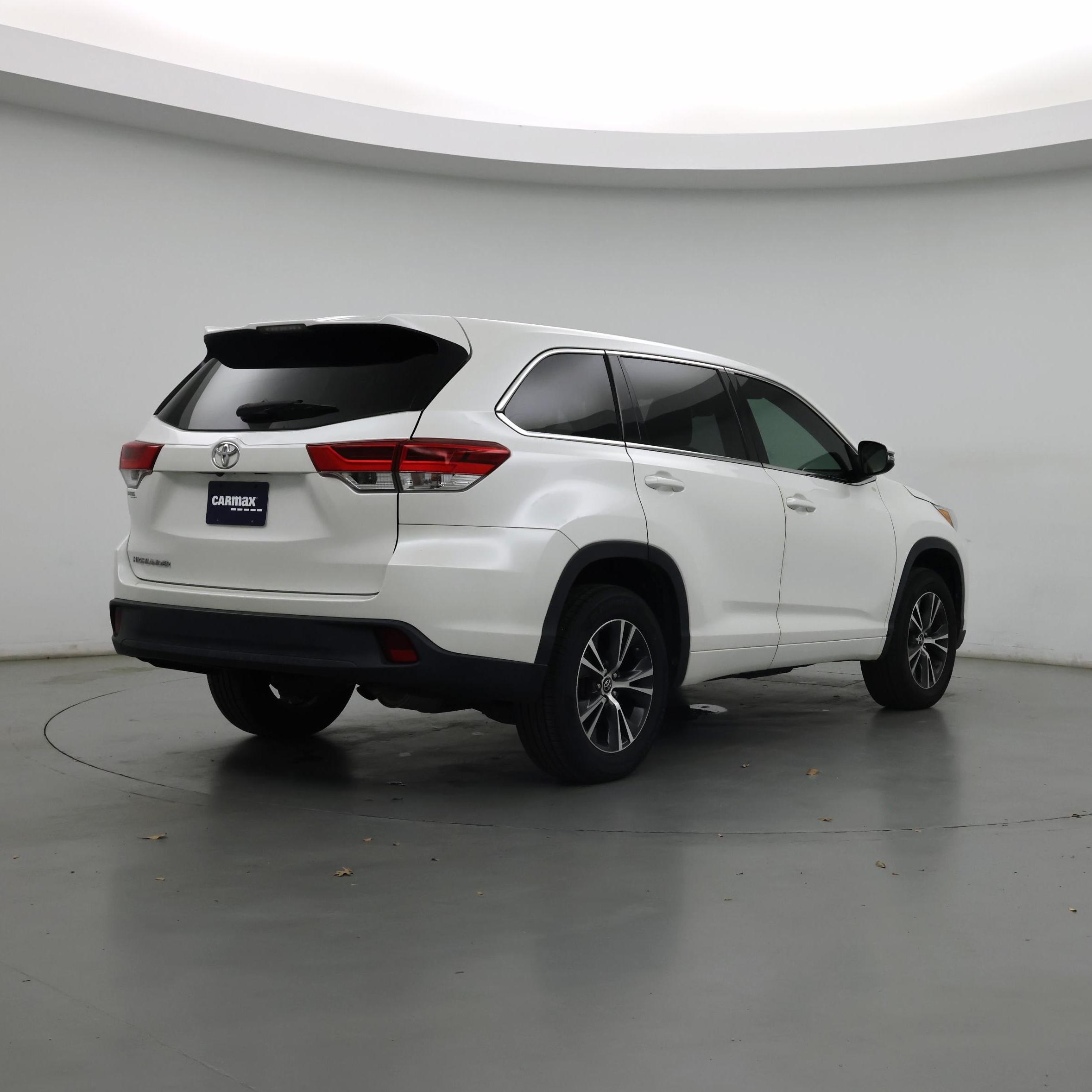 Thumbnail: 2018 Toyota Highlander - 8