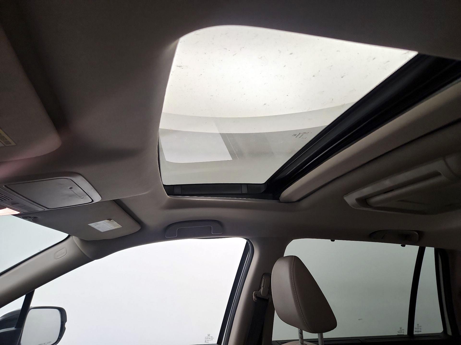 Thumbnail: 2016 Honda Pilot - 20