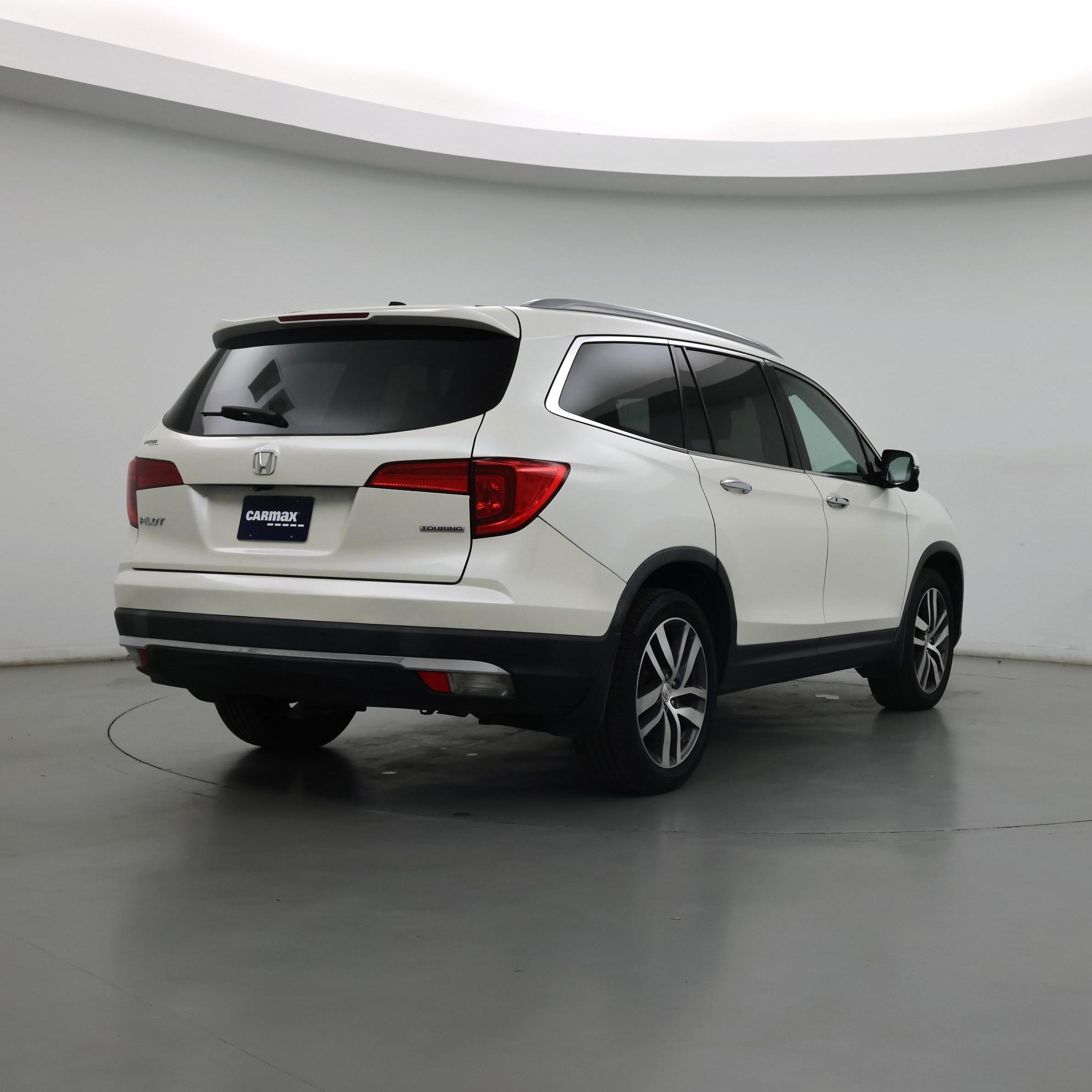 Thumbnail: 2016 Honda Pilot - 8