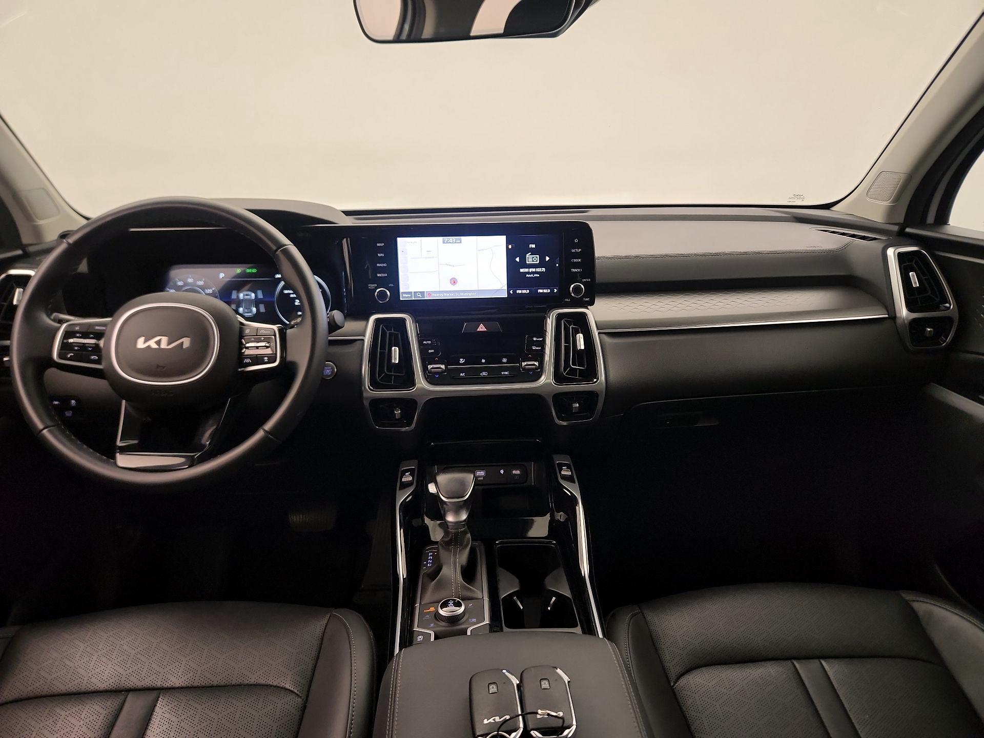 Thumbnail: 2023 Kia Sorento - 9