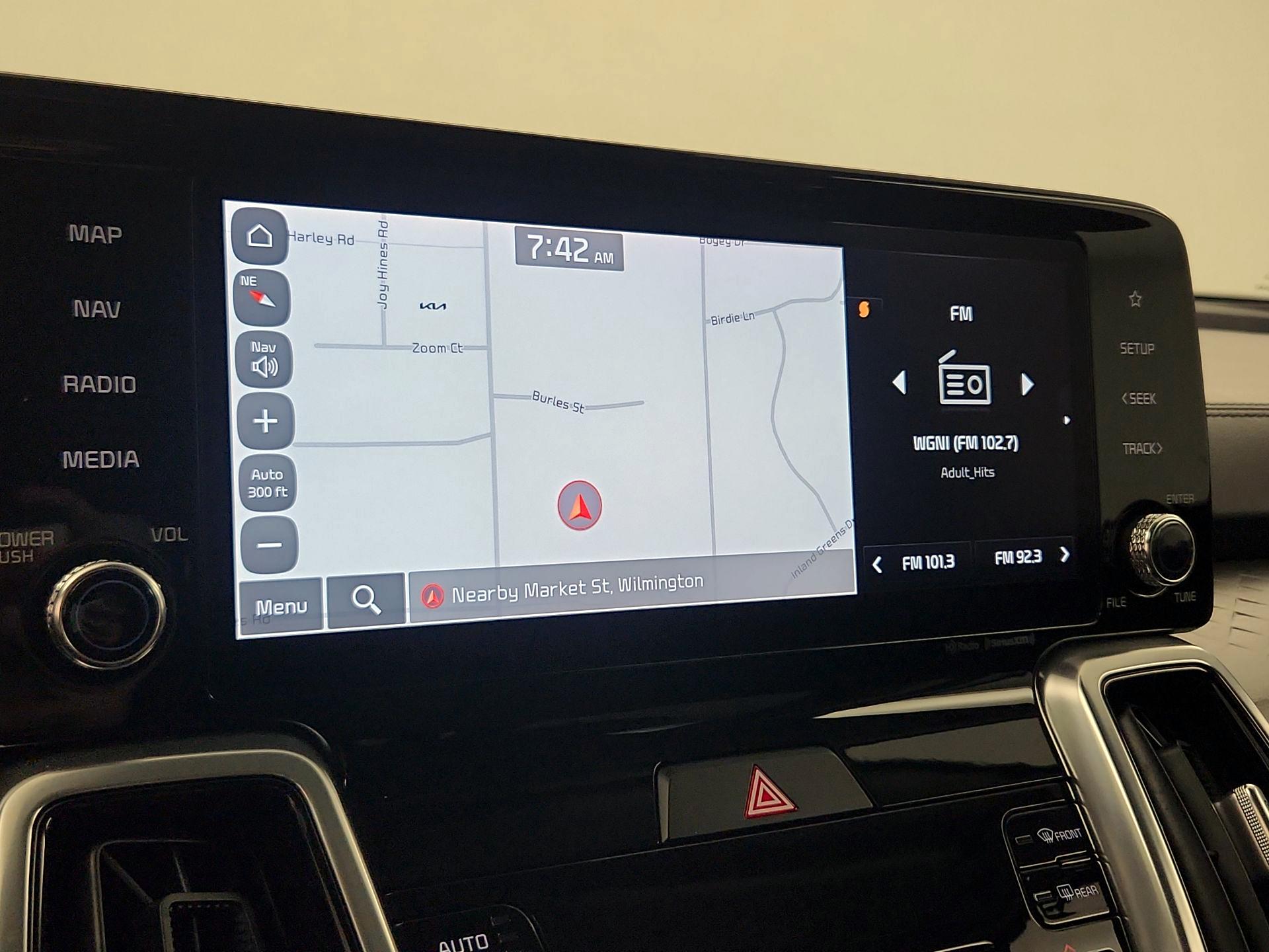 Thumbnail: 2023 Kia Sorento - 14