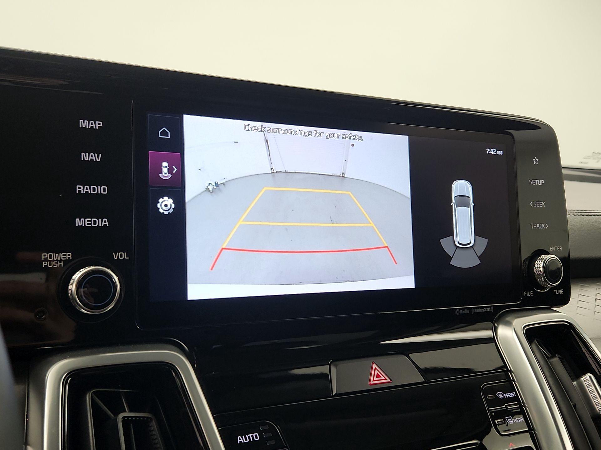 Thumbnail: 2023 Kia Sorento - 15