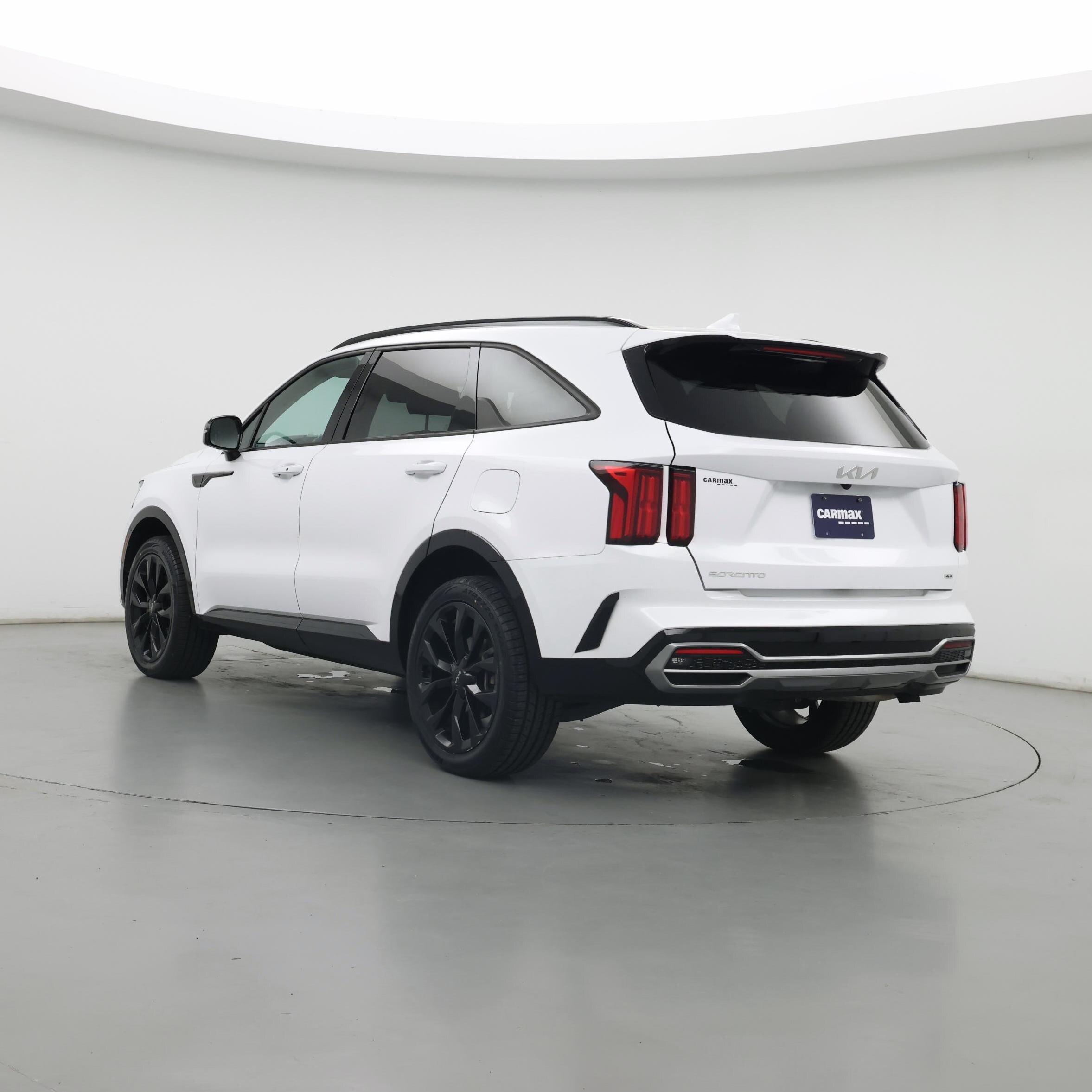 Thumbnail: 2023 Kia Sorento - 2