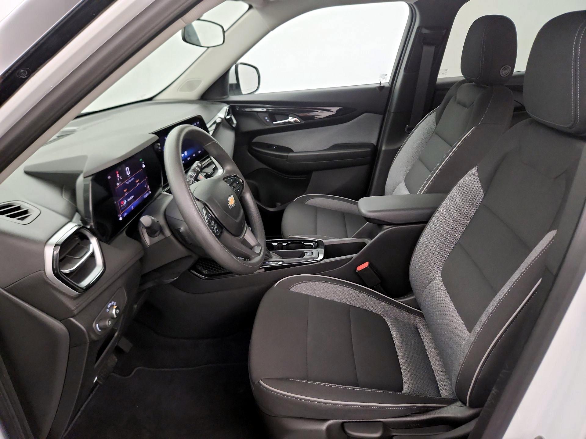 Thumbnail: 2024 Chevrolet TrailBlazer - 11