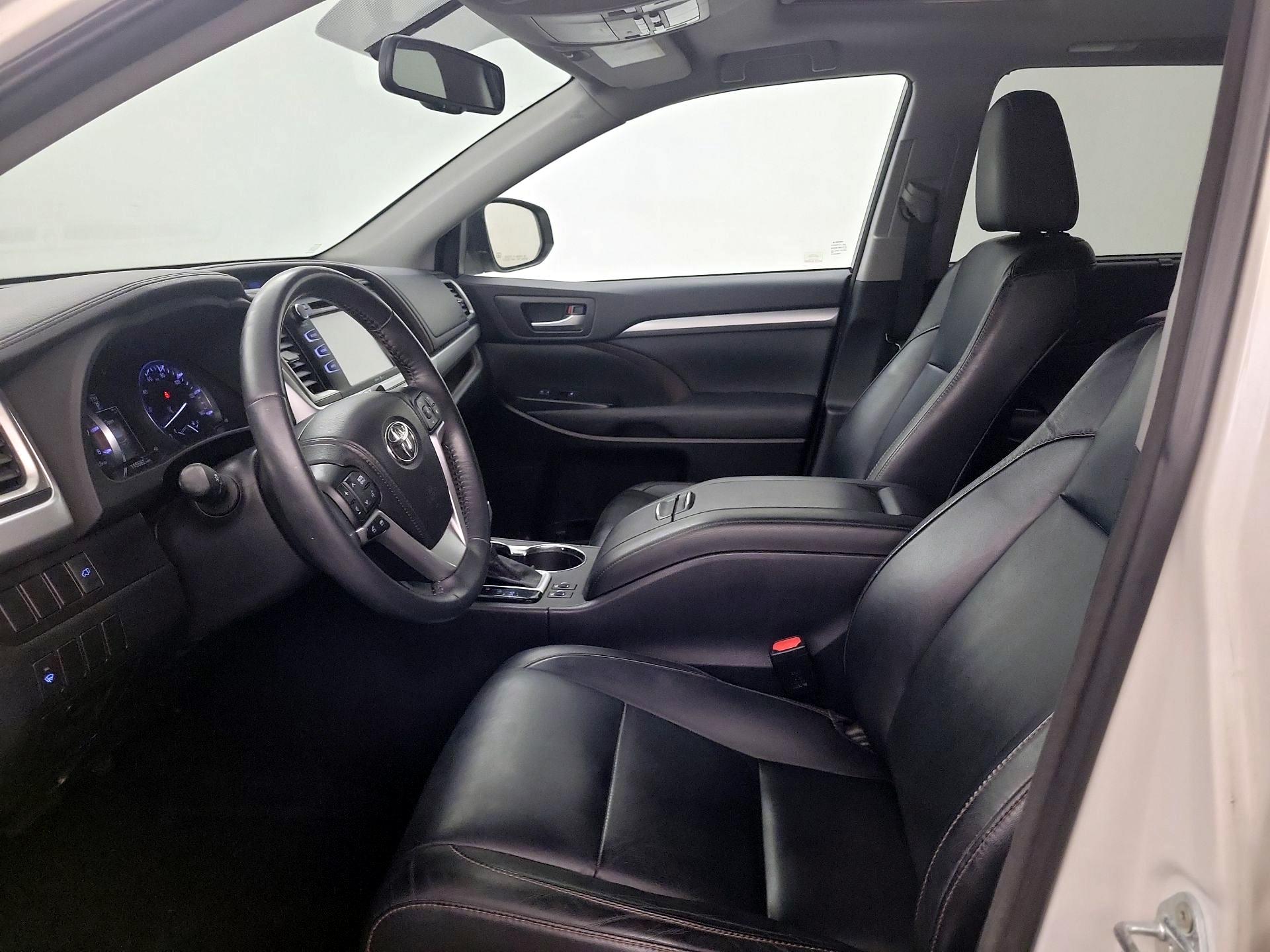 Thumbnail: 2014 Toyota Highlander - 11