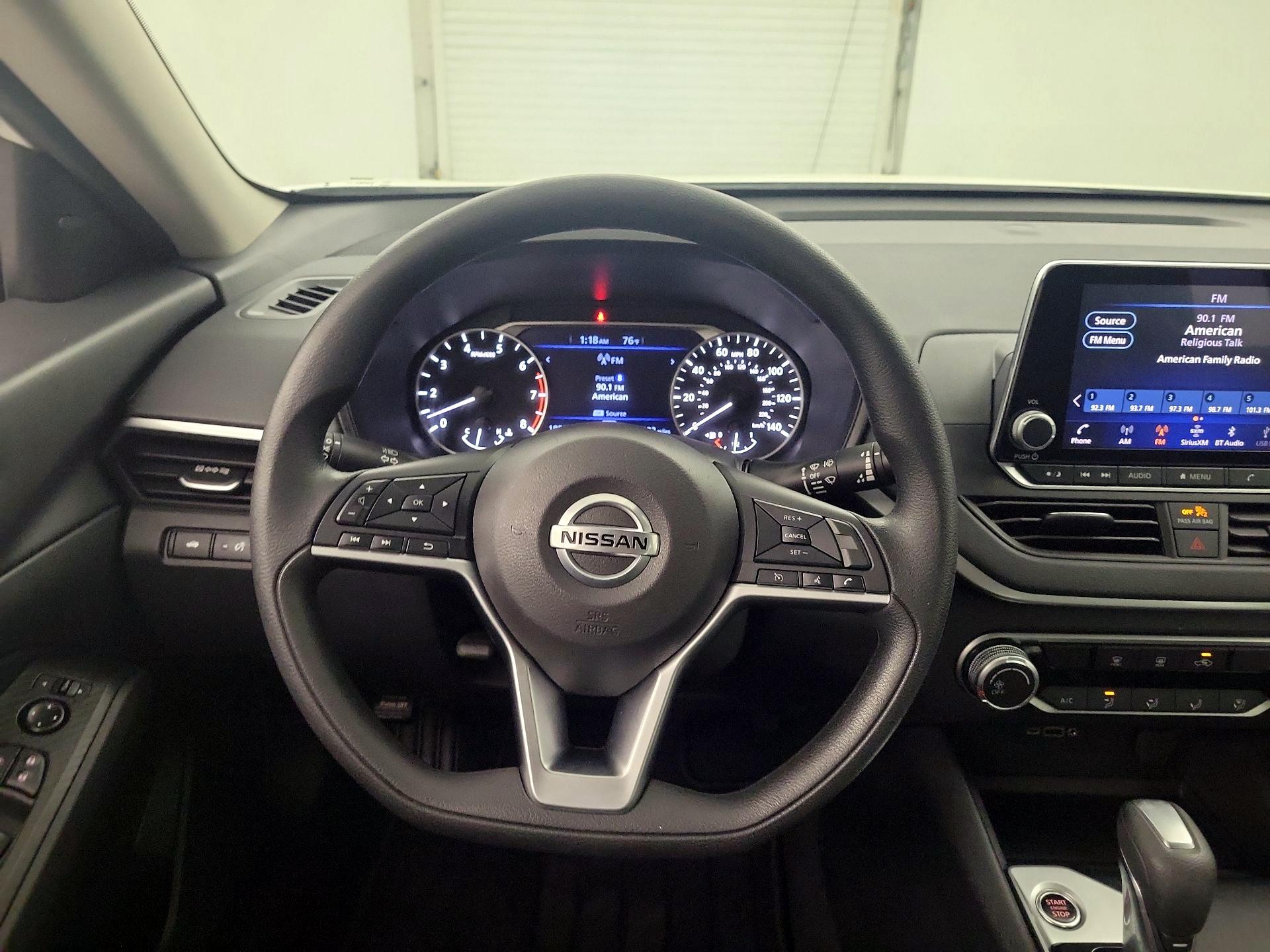 Thumbnail: 2022 Nissan Altima - 10