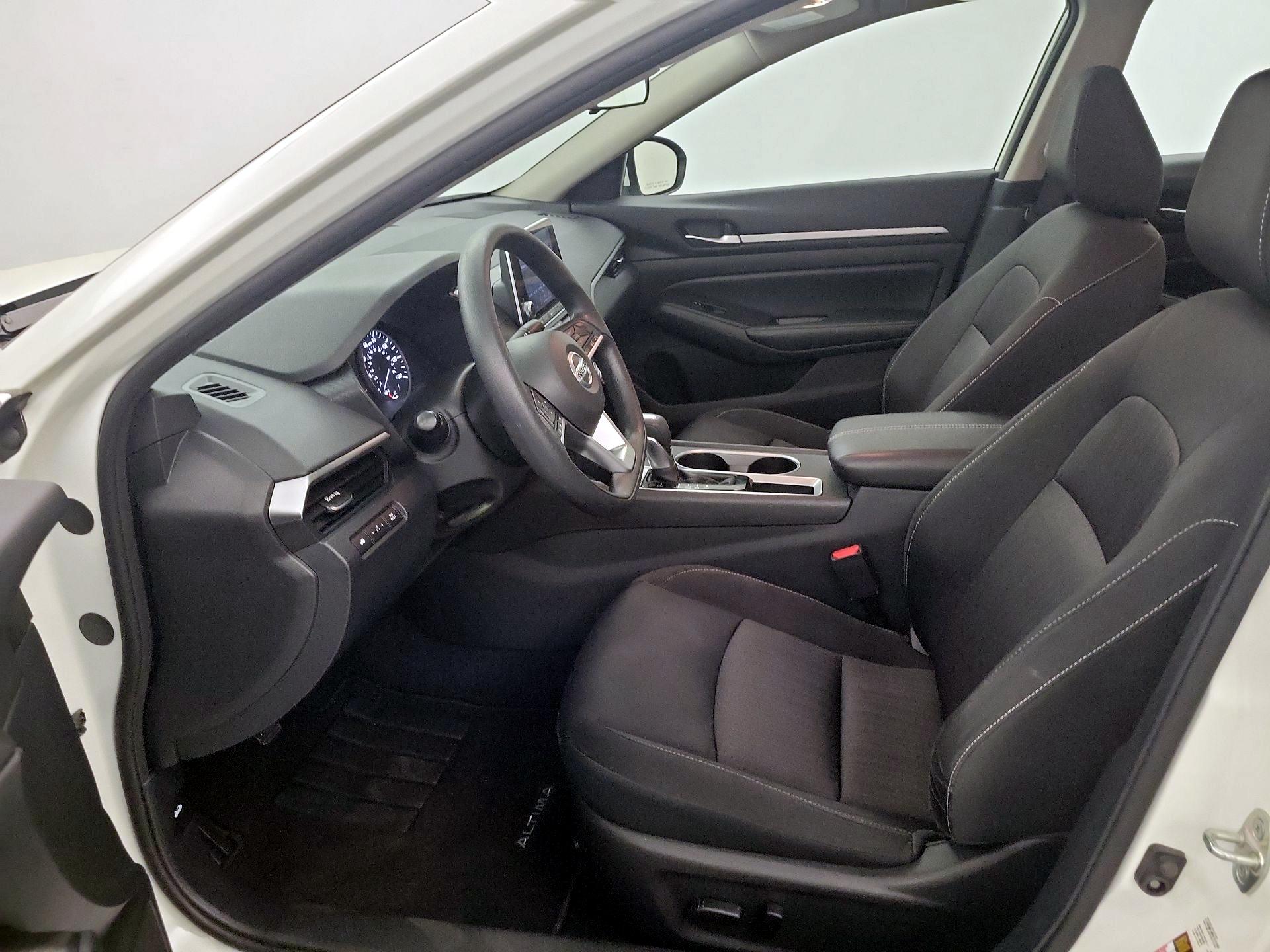 Thumbnail: 2022 Nissan Altima - 11