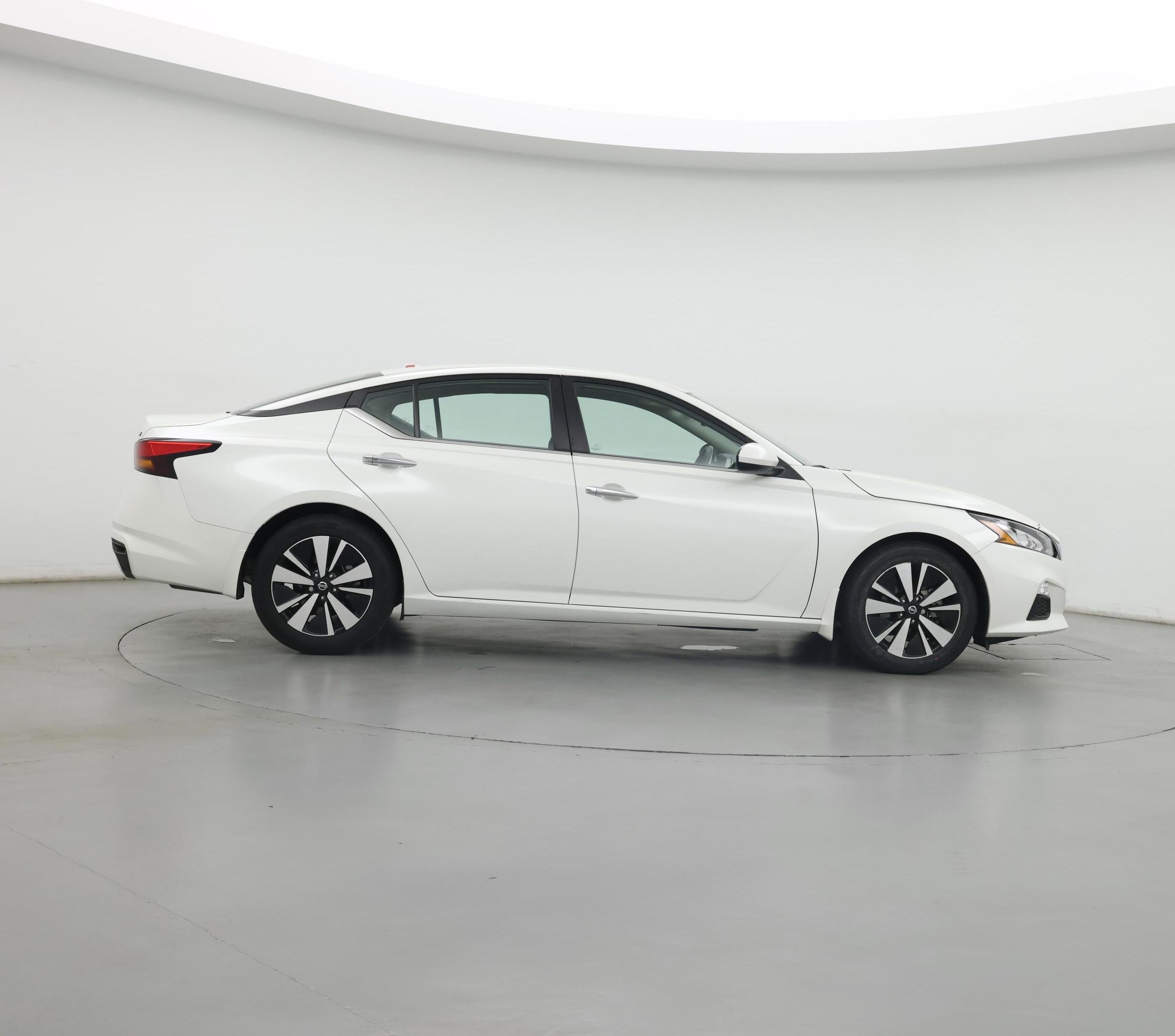 Thumbnail: 2022 Nissan Altima - 7