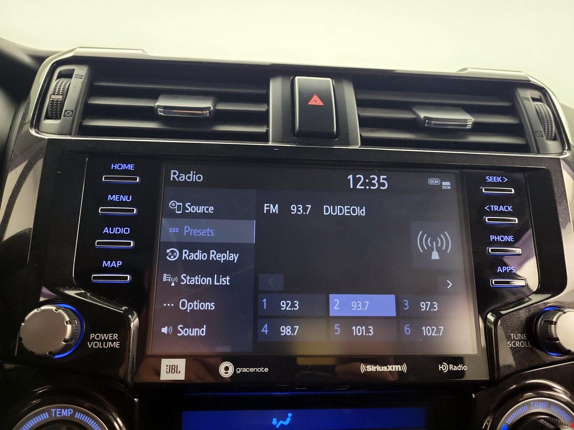 Thumbnail: 2022 Toyota 4Runner - 16