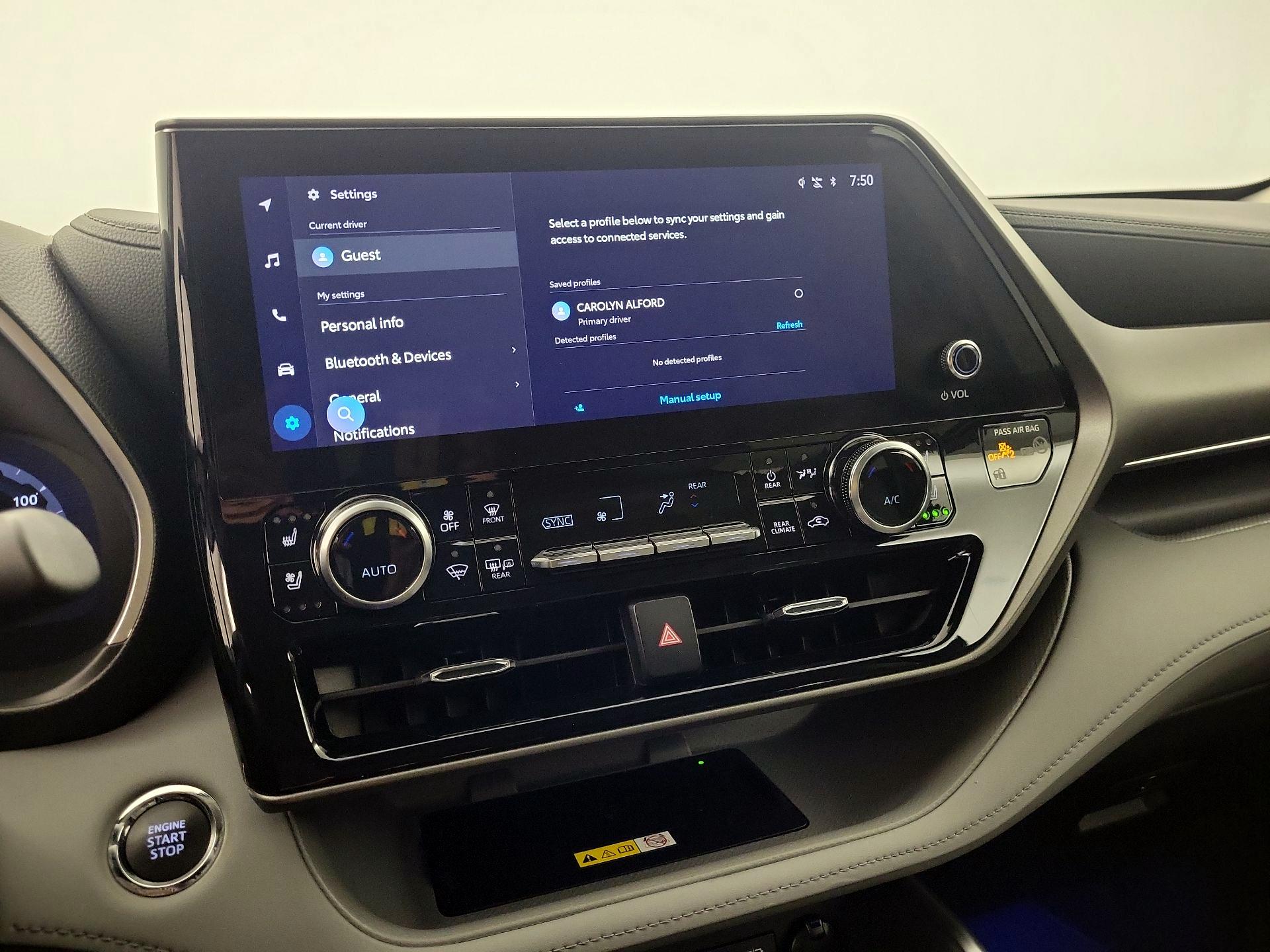 Thumbnail: 2023 Toyota Highlander - 13