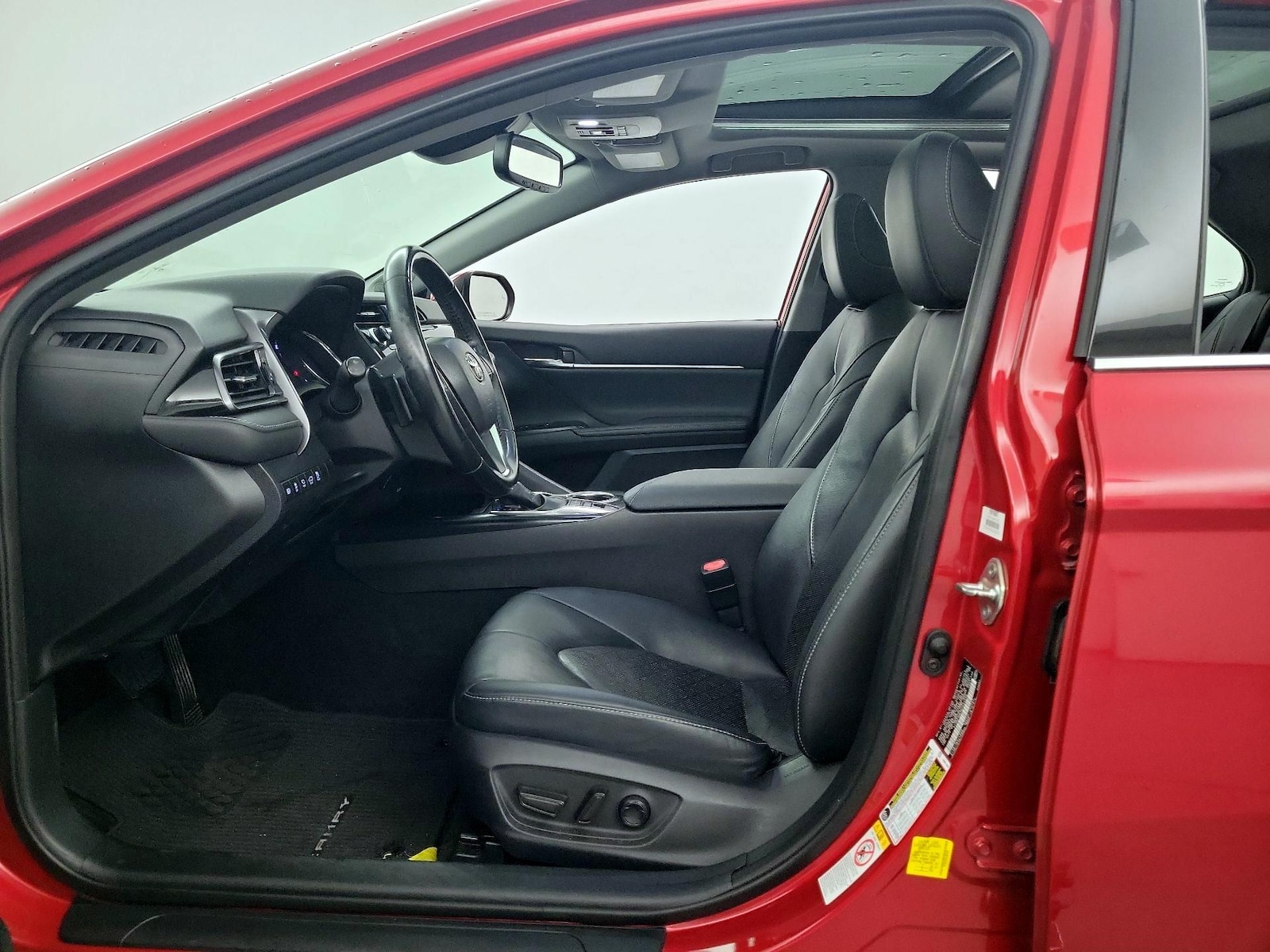2019 Toyota Camry XSE - Photo 12