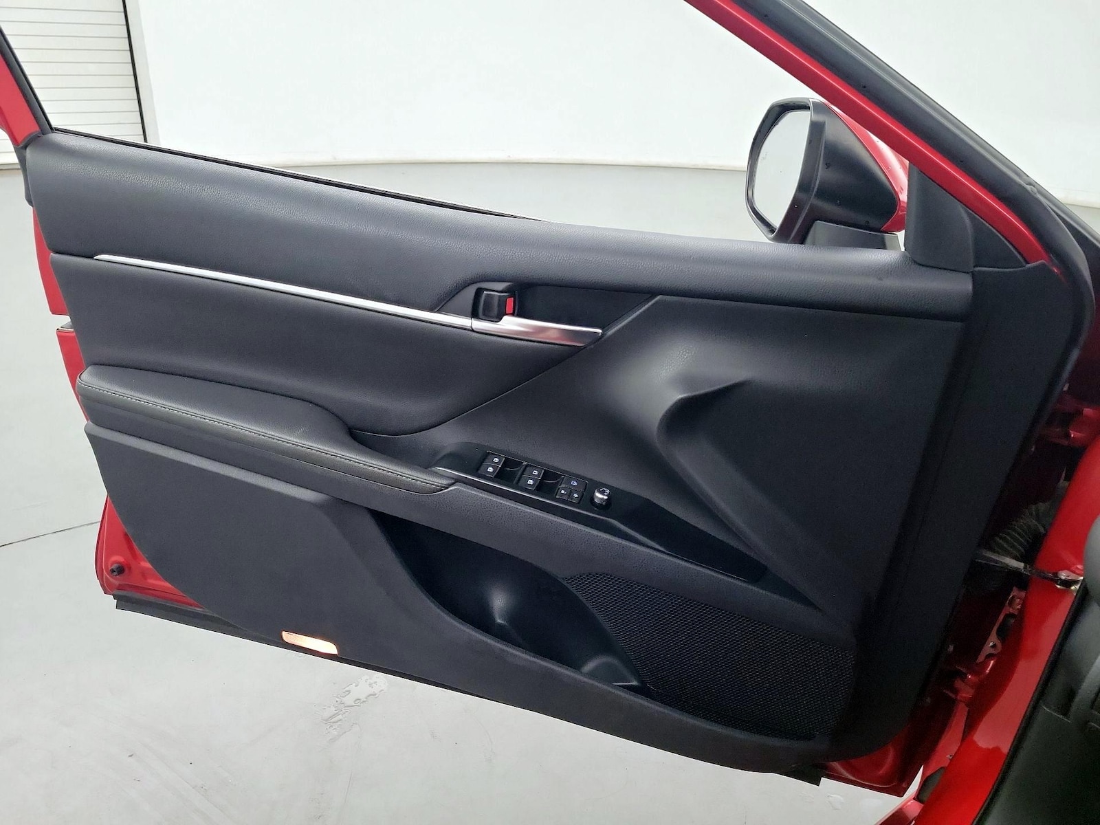 2019 Toyota Camry XSE - Photo 13