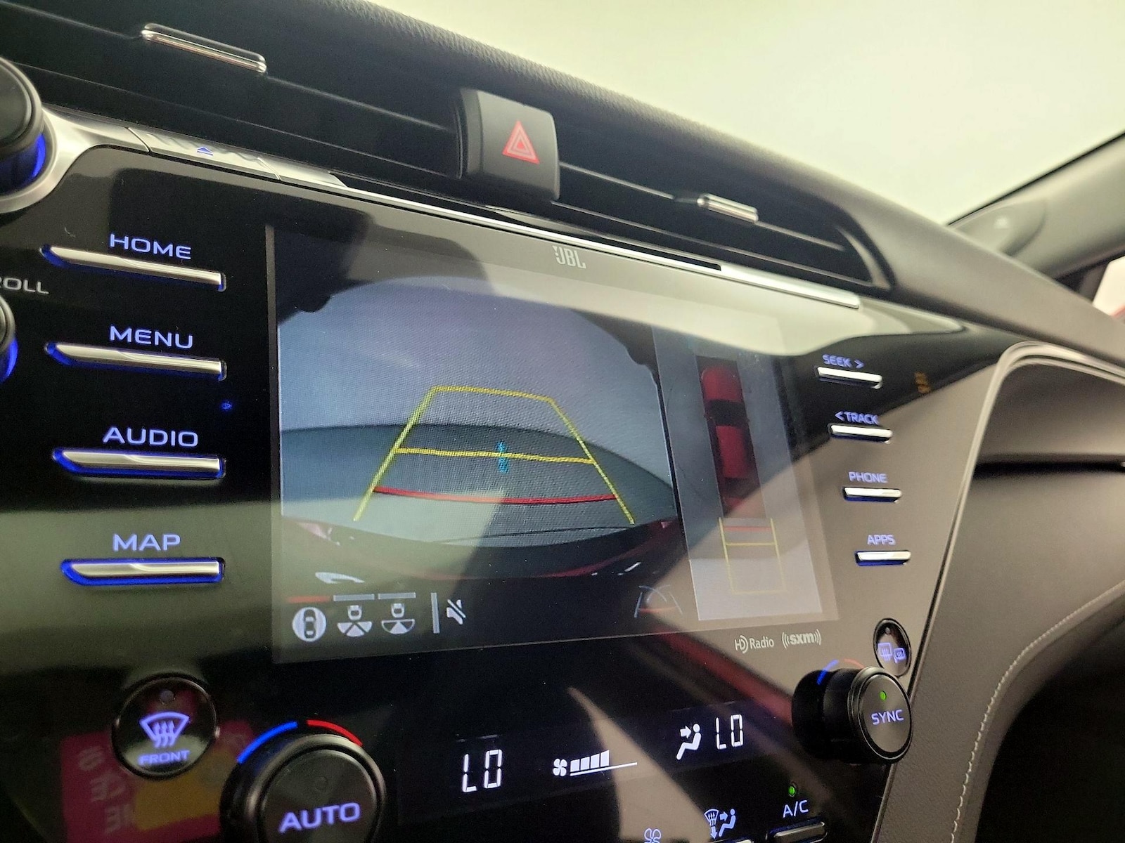 2019 Toyota Camry XSE - Photo 15