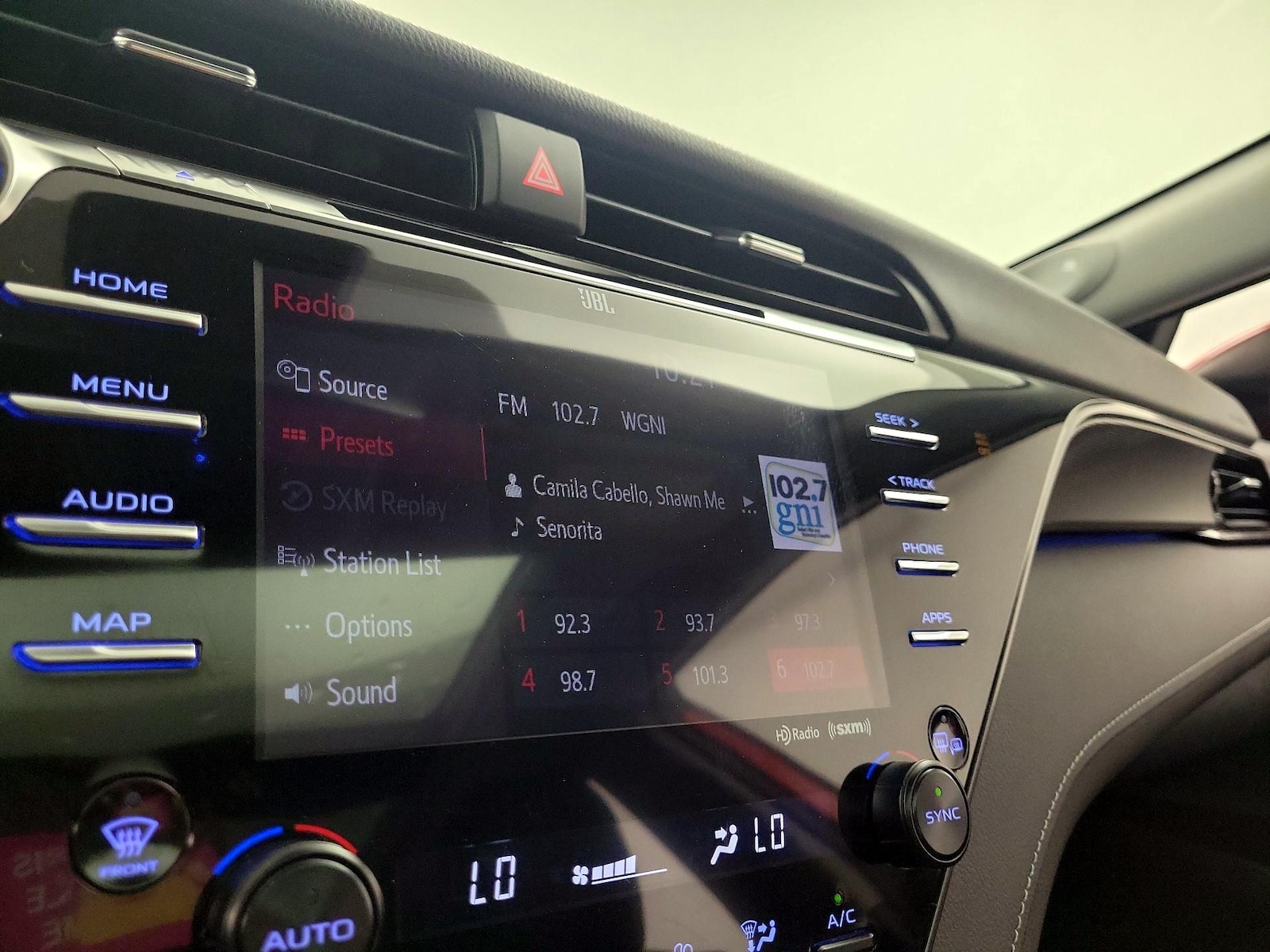 2019 Toyota Camry XSE - Photo 16