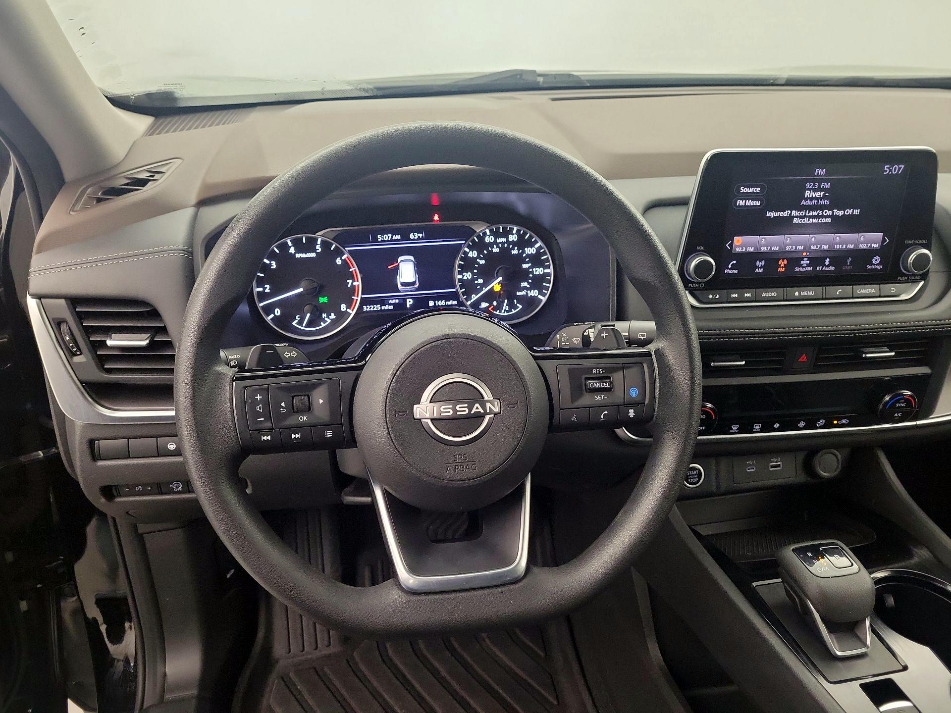 Thumbnail: 2023 Nissan Rogue - 10