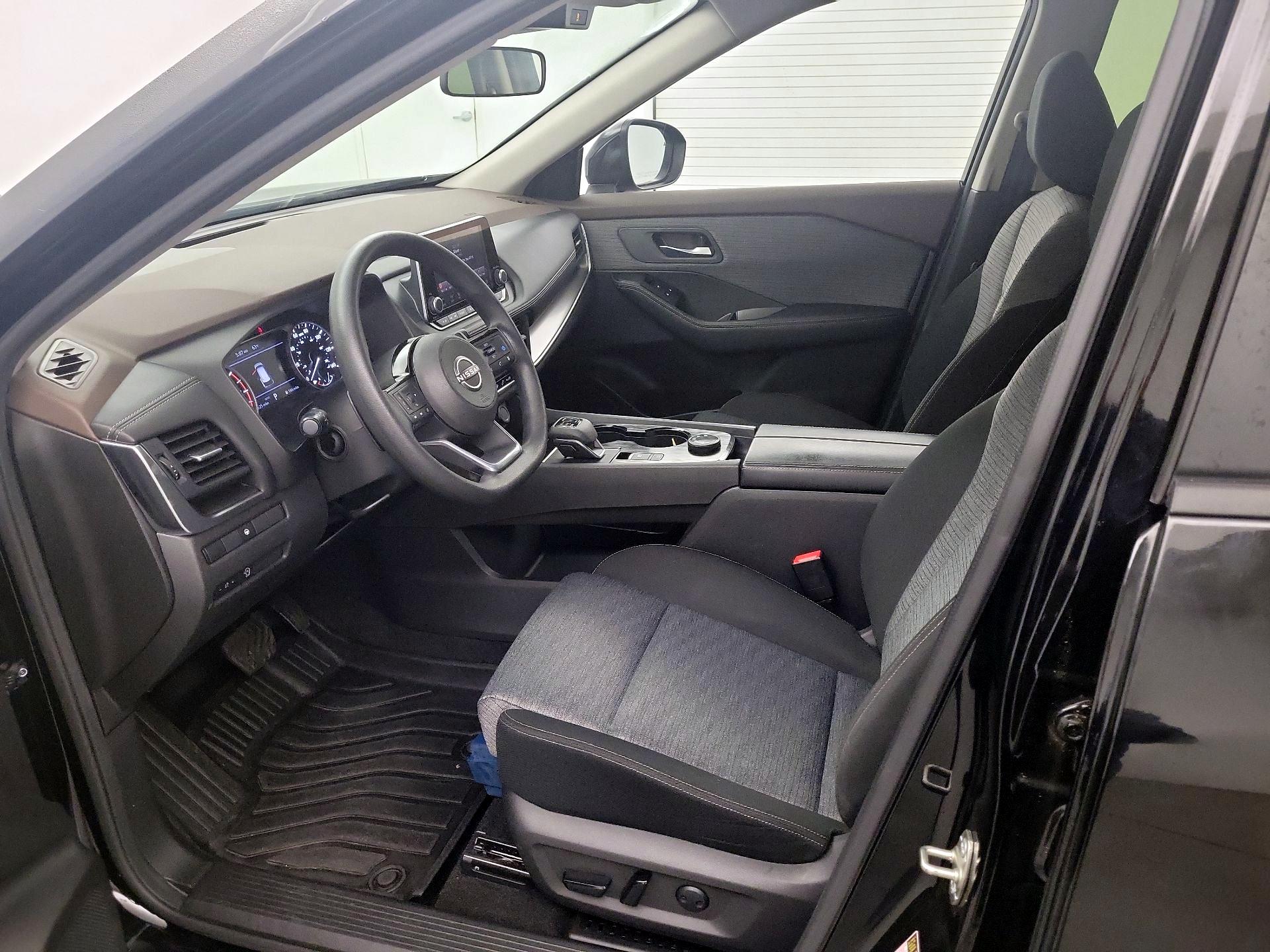 Thumbnail: 2023 Nissan Rogue - 11