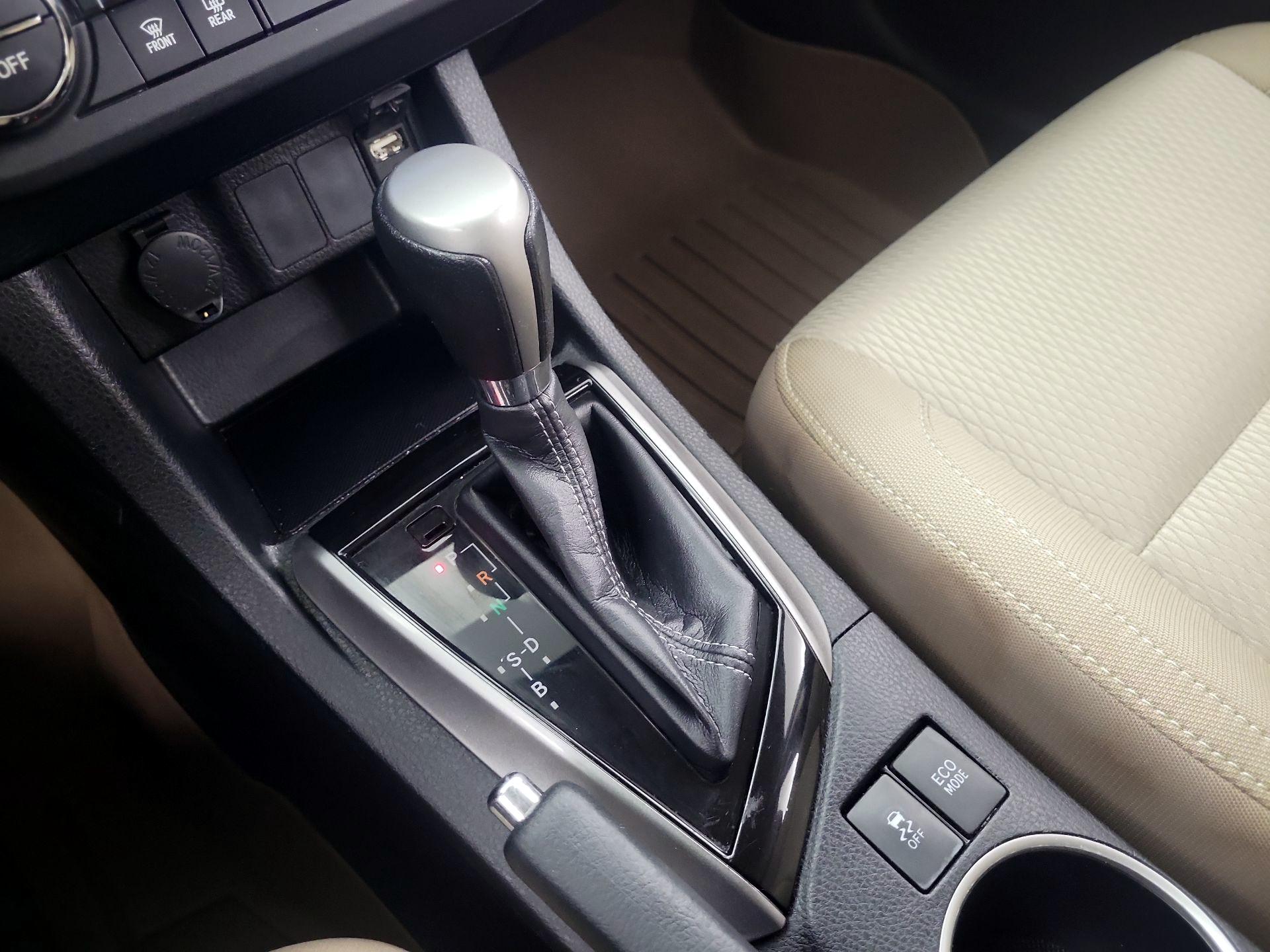 Thumbnail: 2016 Toyota Corolla - 17