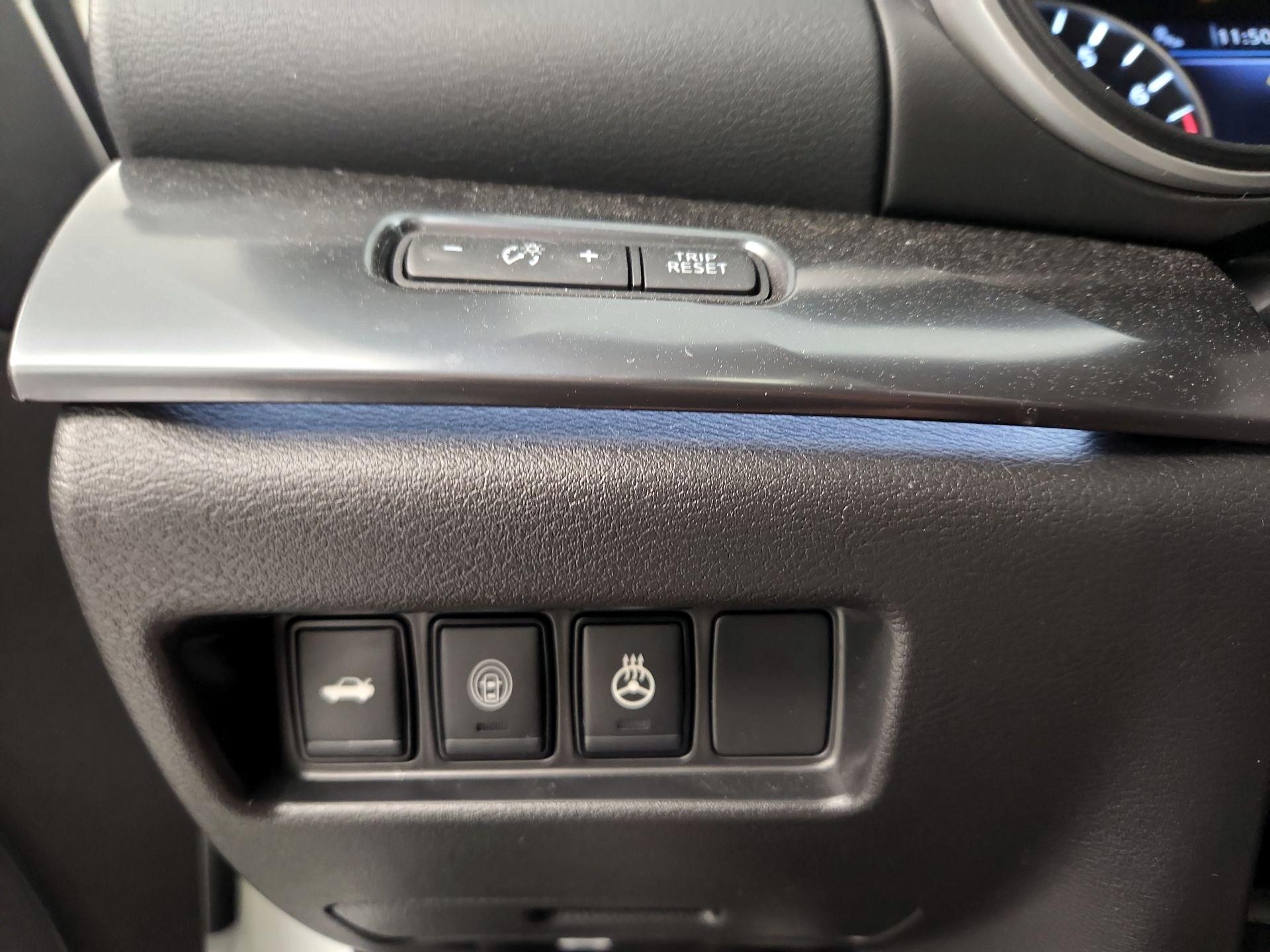 Thumbnail: 2023 Nissan Maxima - 13