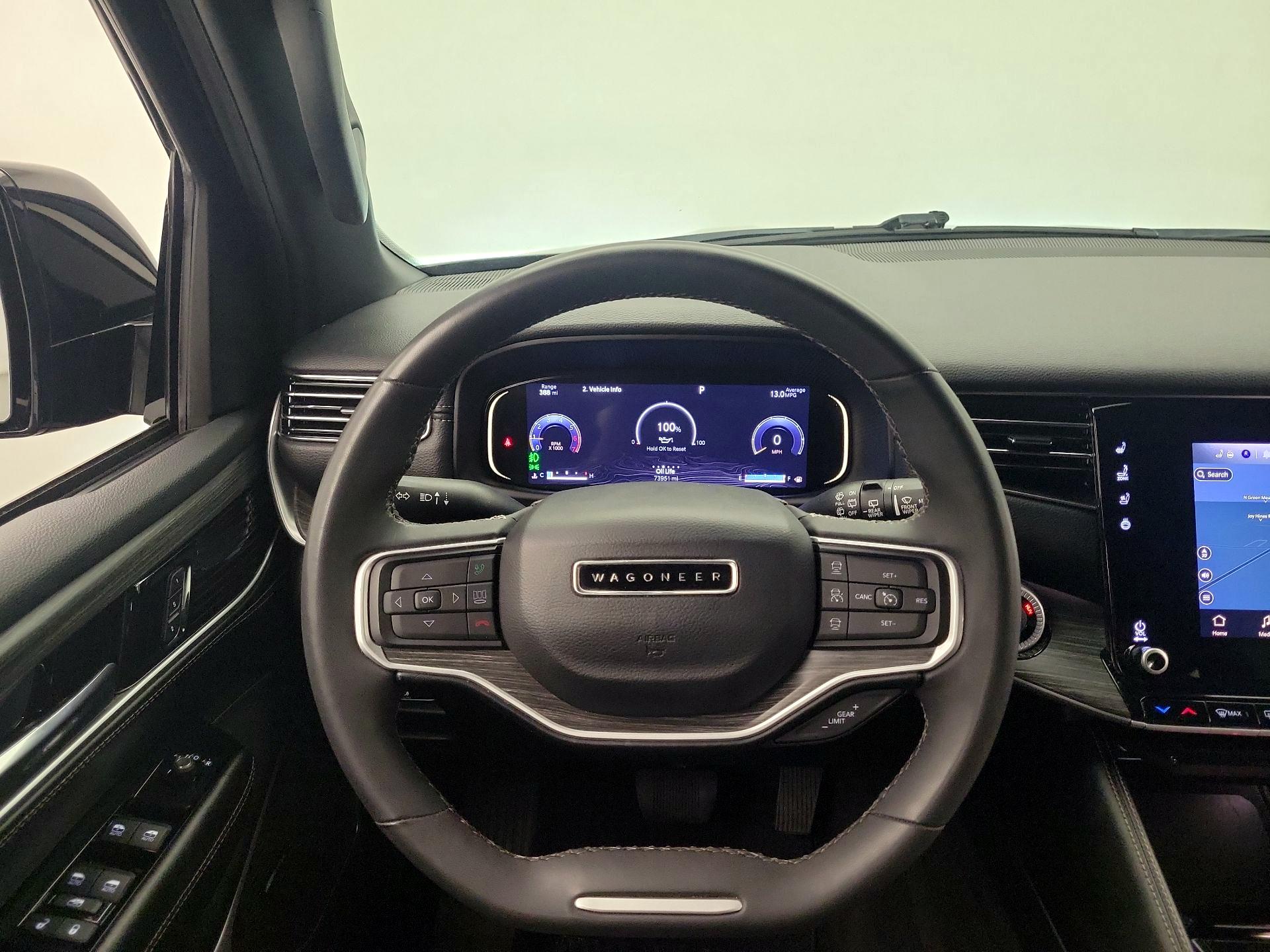 Thumbnail: 2023 Jeep Wagoneer - 10