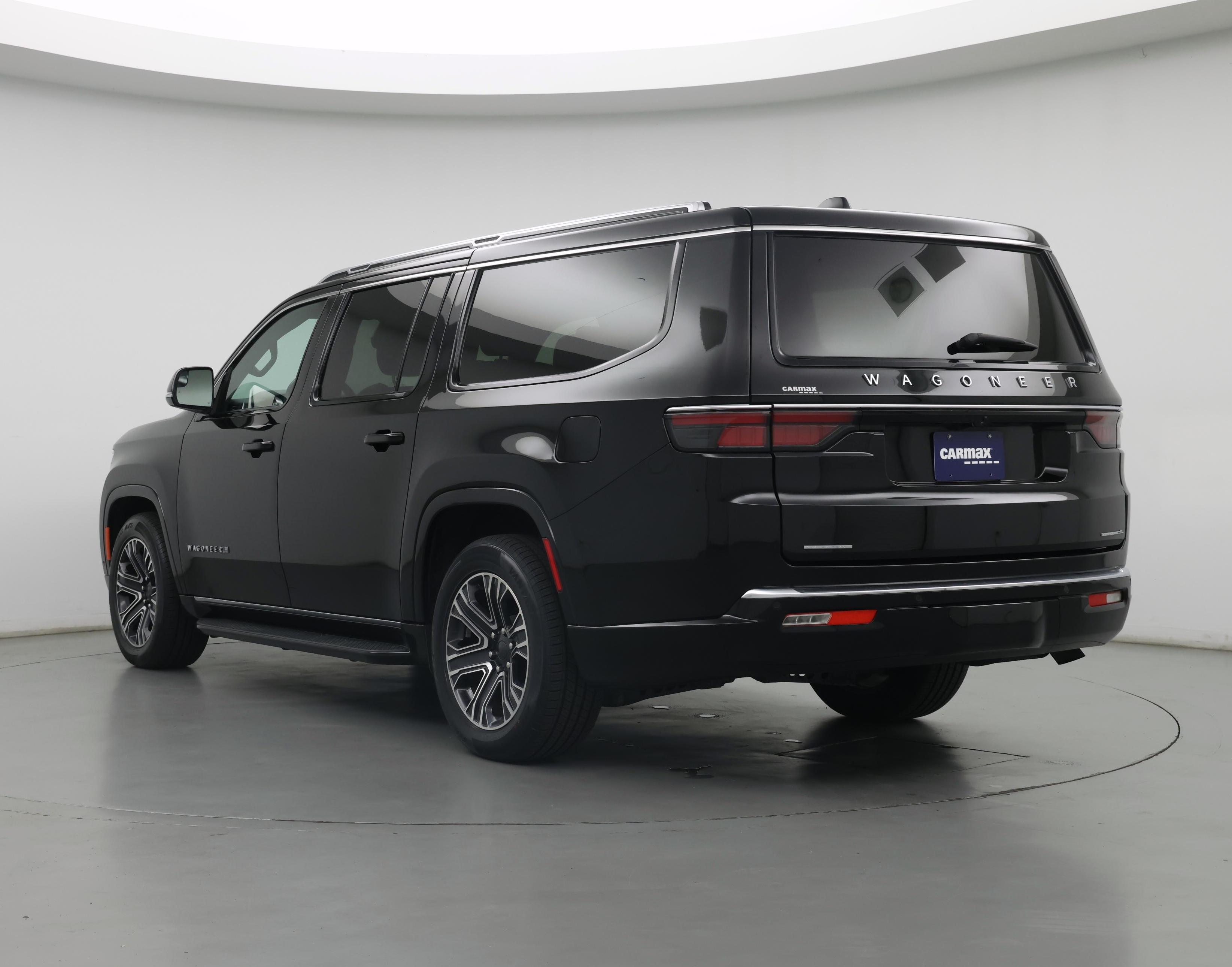 Thumbnail: 2023 Jeep Wagoneer - 2