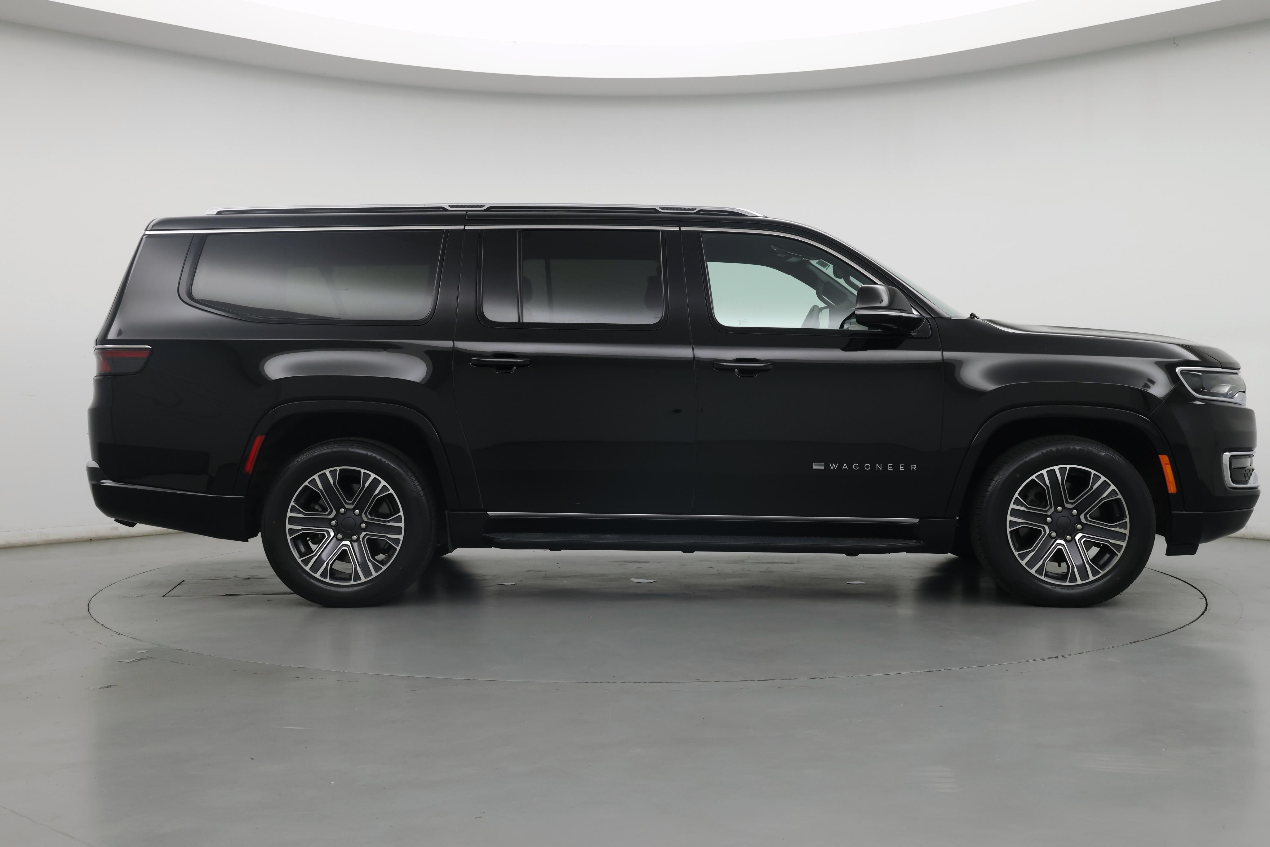 Thumbnail: 2023 Jeep Wagoneer - 7