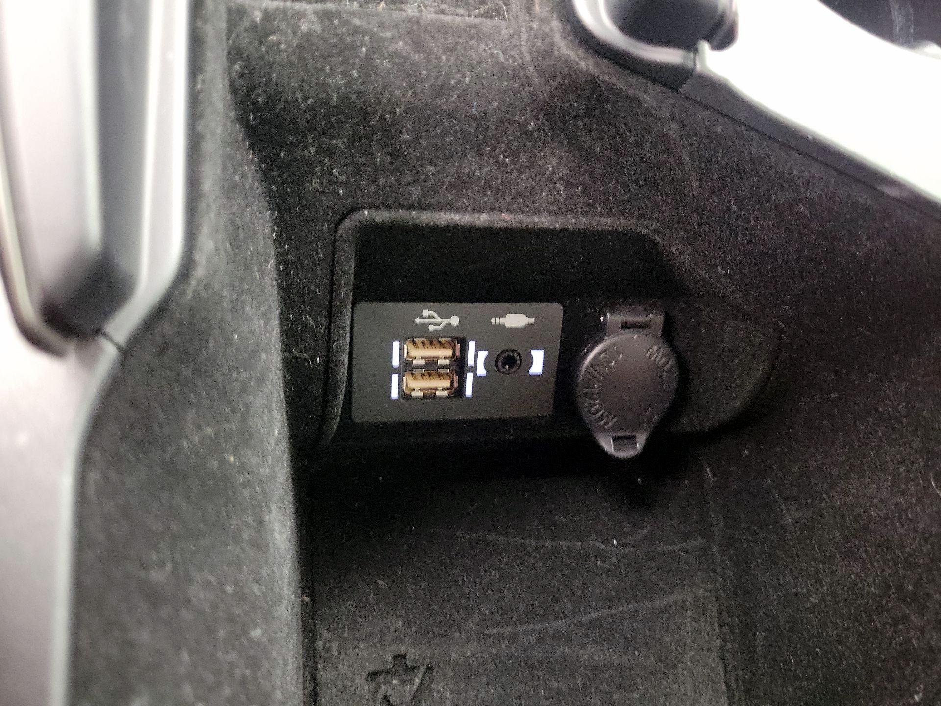 Thumbnail: 2023 Lexus IS - 18