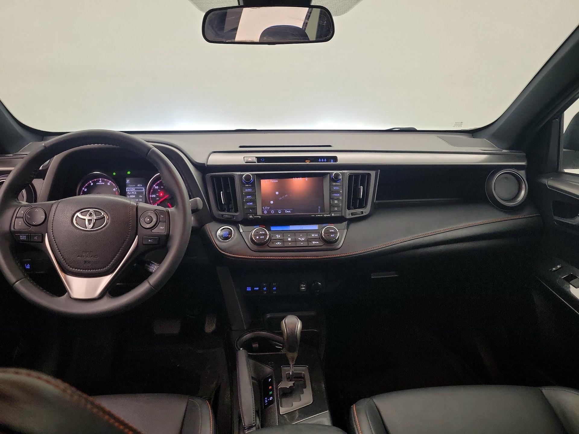 Thumbnail: 2017 Toyota RAV4 - 9