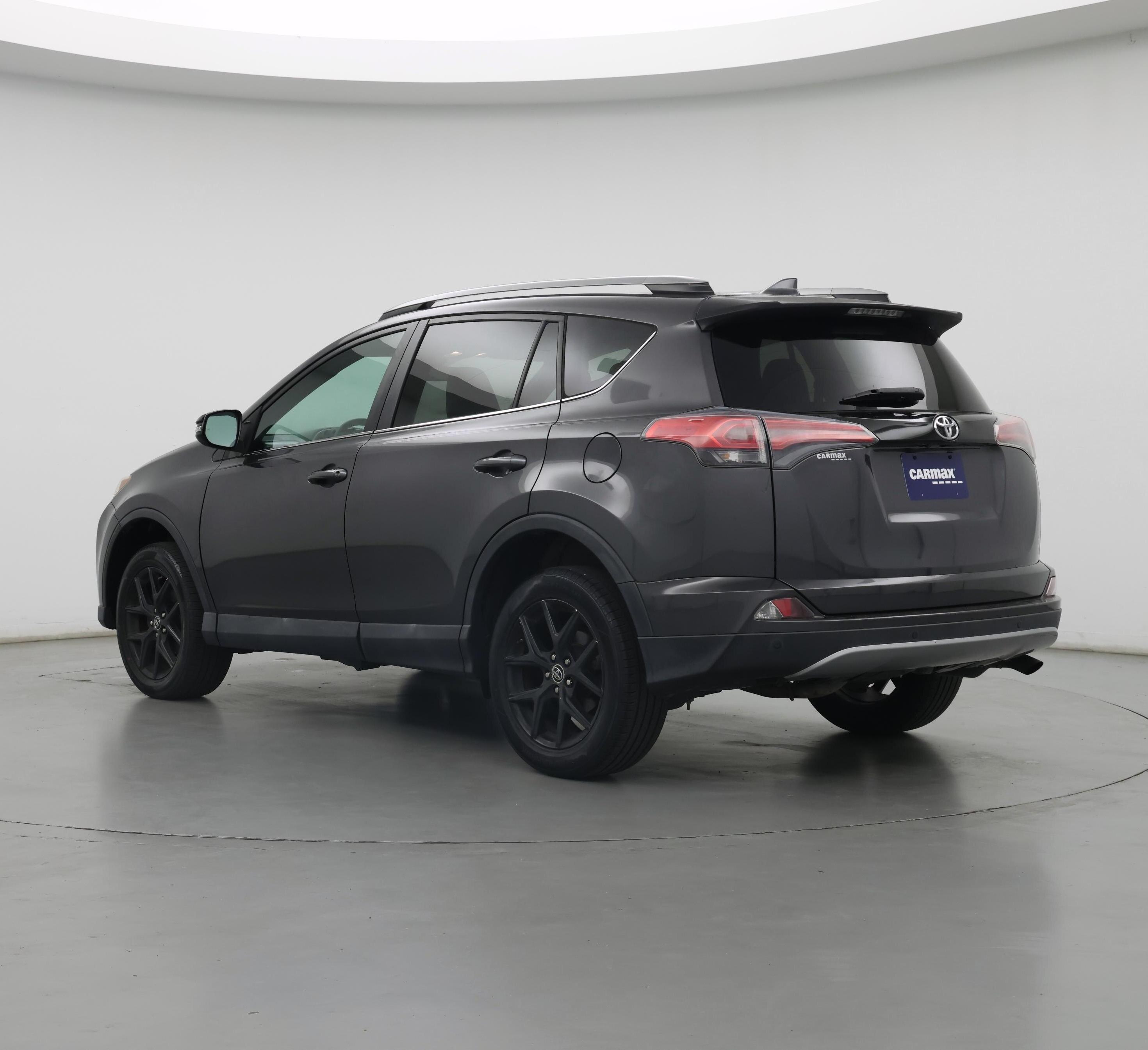 Thumbnail: 2017 Toyota RAV4 - 2