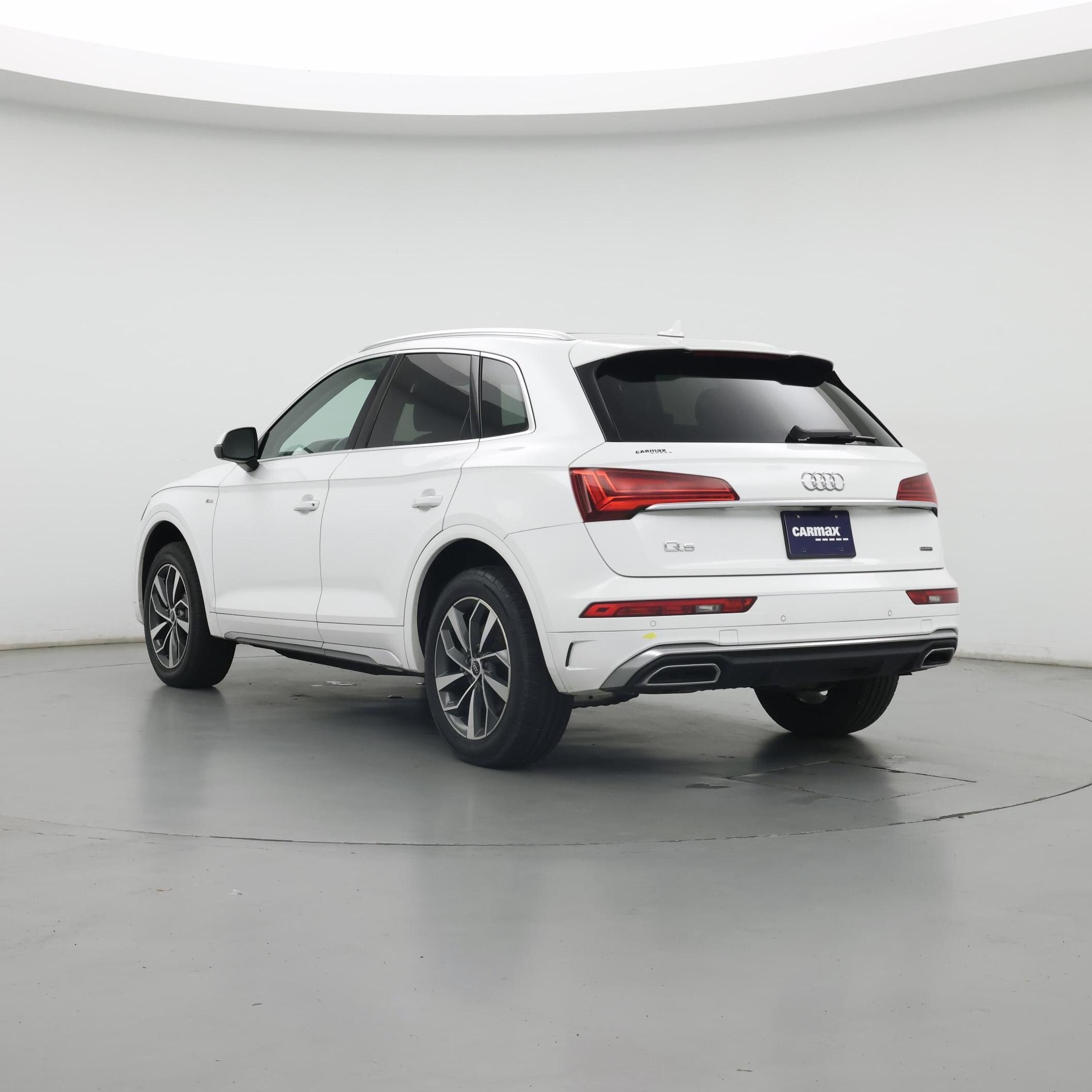 Thumbnail: 2023 Audi Q5 - 2