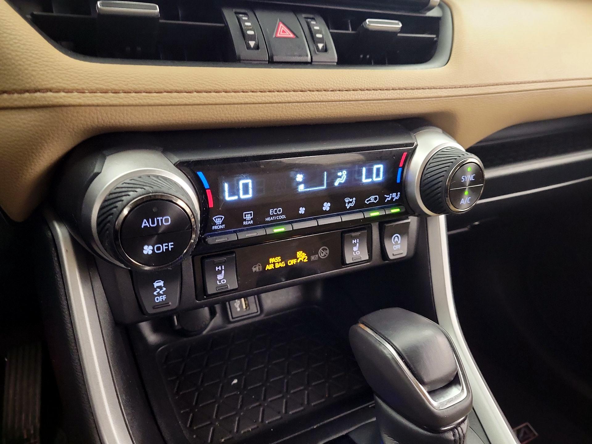 Thumbnail: 2025 Toyota RAV4 - 16