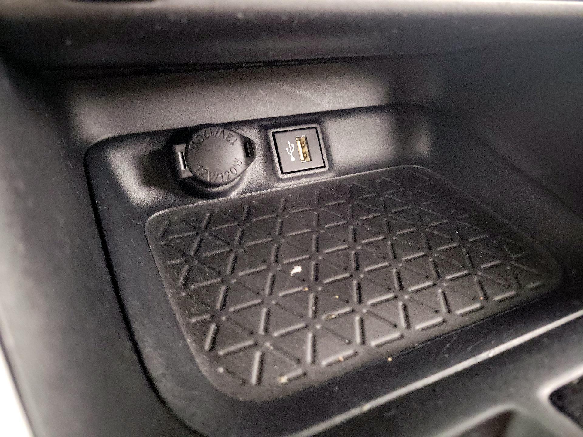 Thumbnail: 2025 Toyota RAV4 - 18