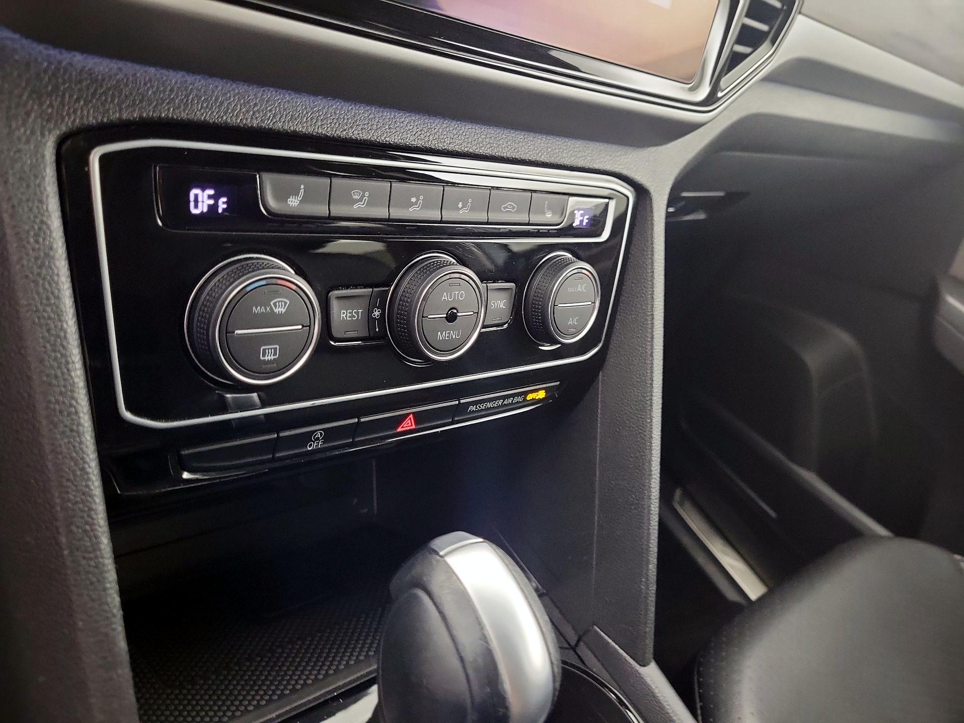 Thumbnail: 2022 Volkswagen Atlas - 17