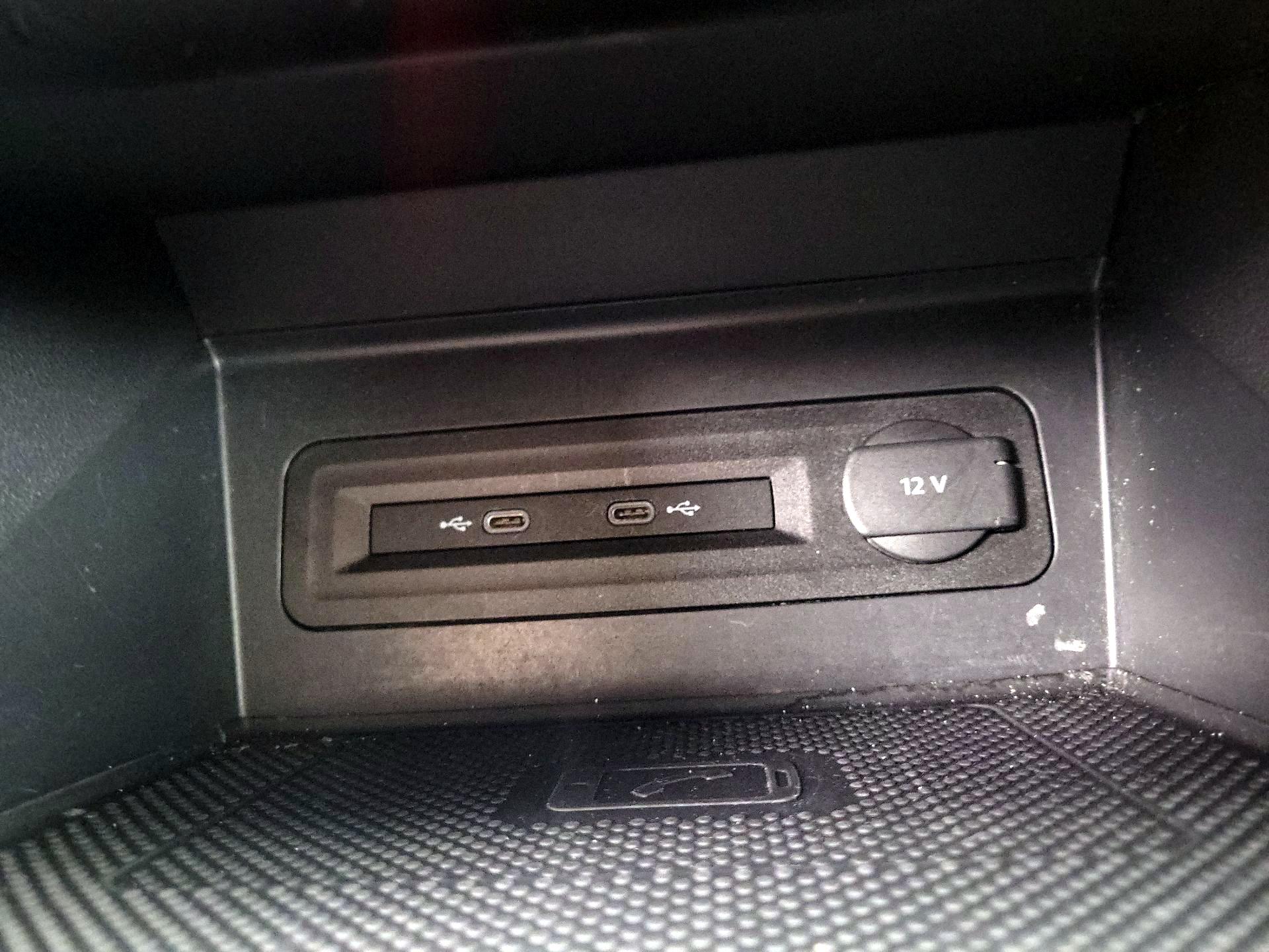 Thumbnail: 2022 Volkswagen Atlas - 19