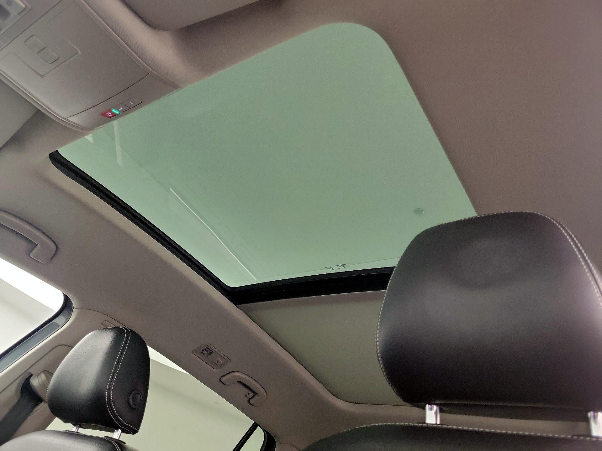 Thumbnail: 2022 Volkswagen Atlas - 20