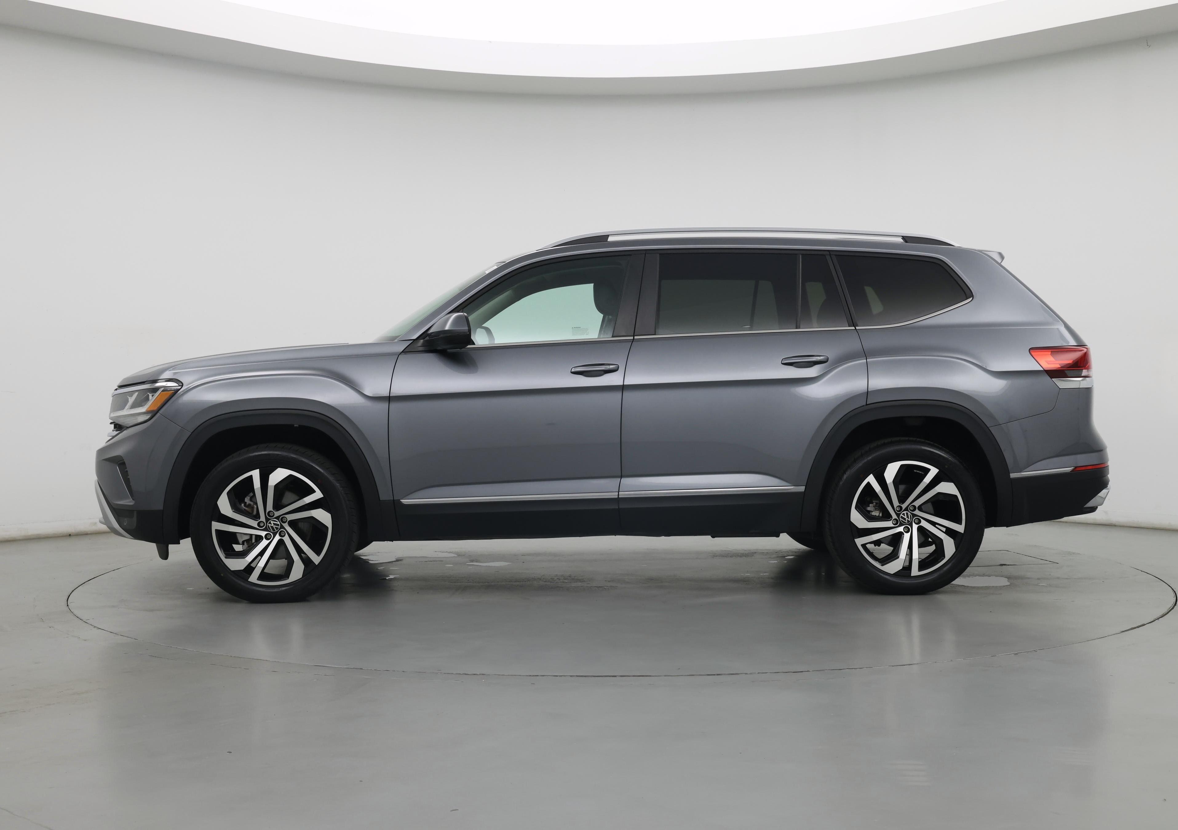 Thumbnail: 2022 Volkswagen Atlas - 3