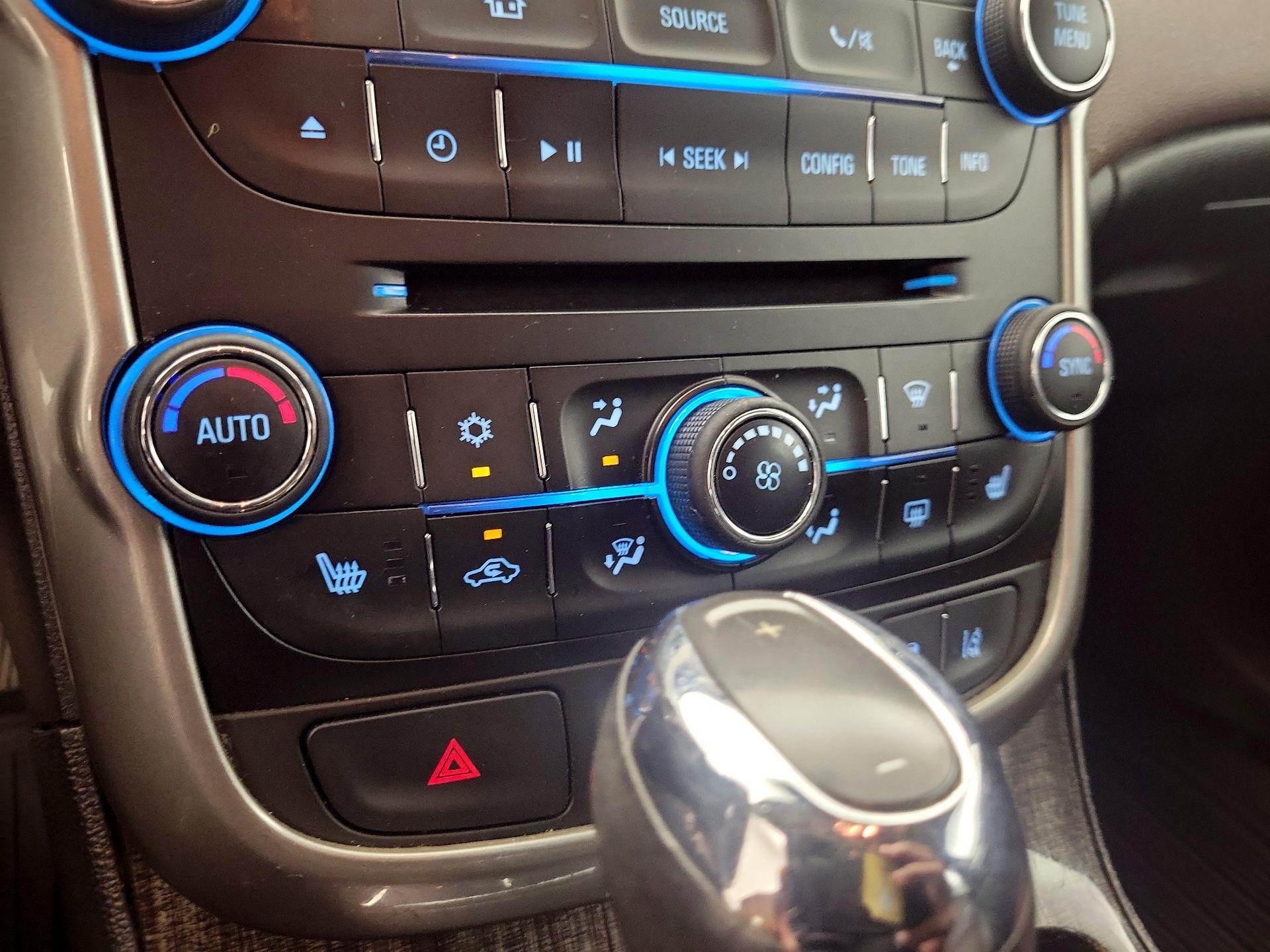 Thumbnail: 2014 Chevrolet Malibu - 16