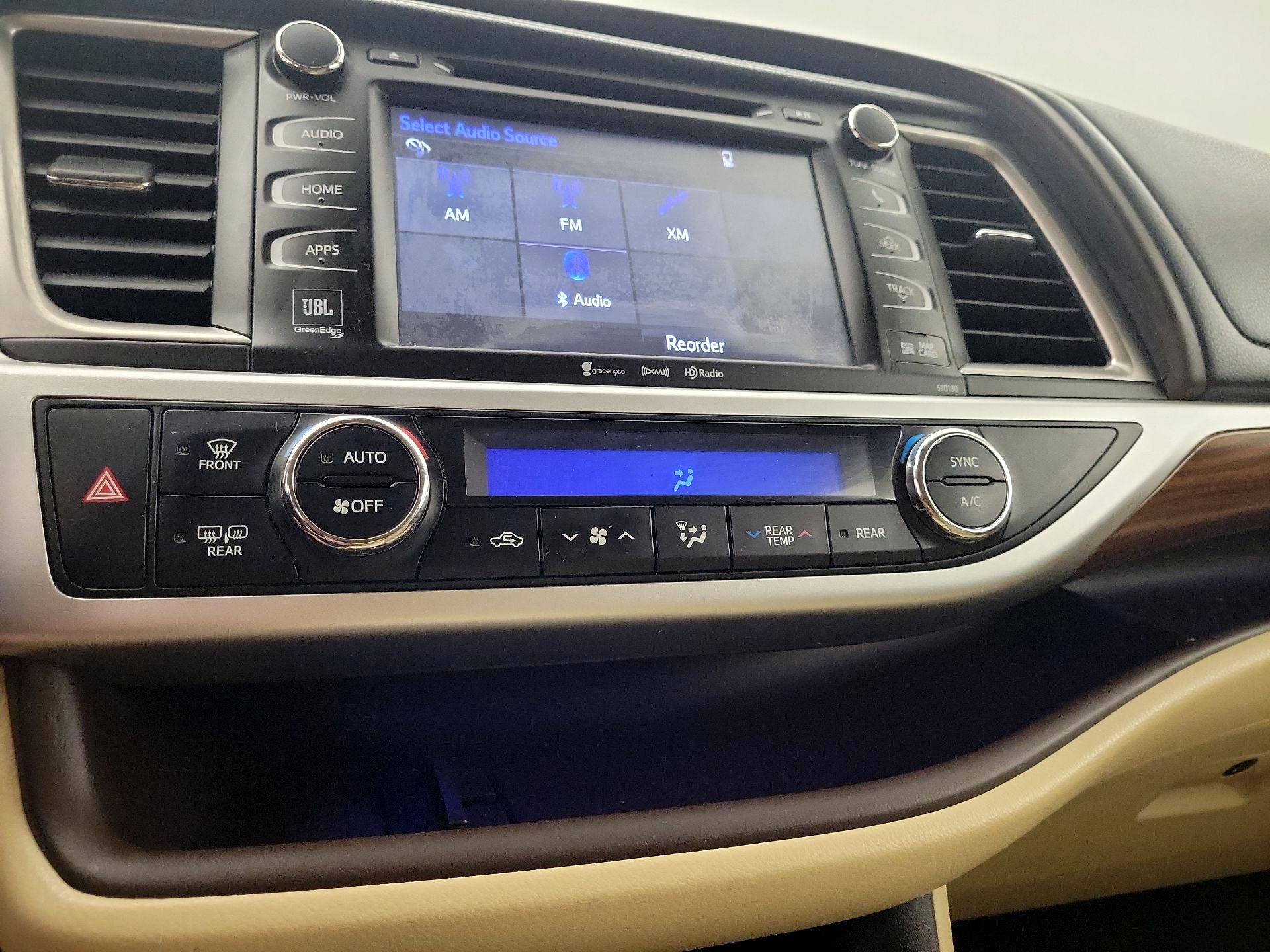 Thumbnail: 2017 Toyota Highlander - 16