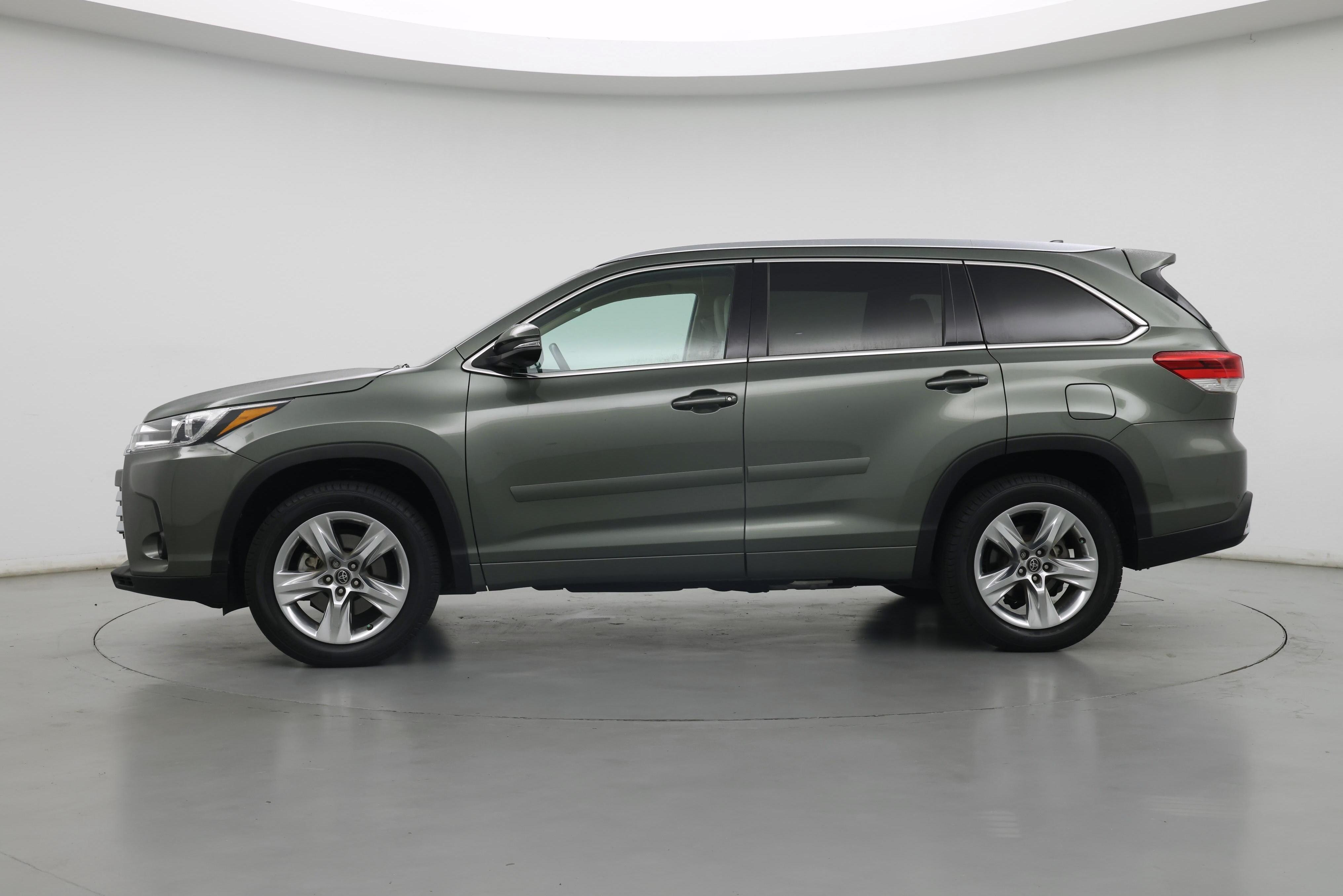 Thumbnail: 2017 Toyota Highlander - 3