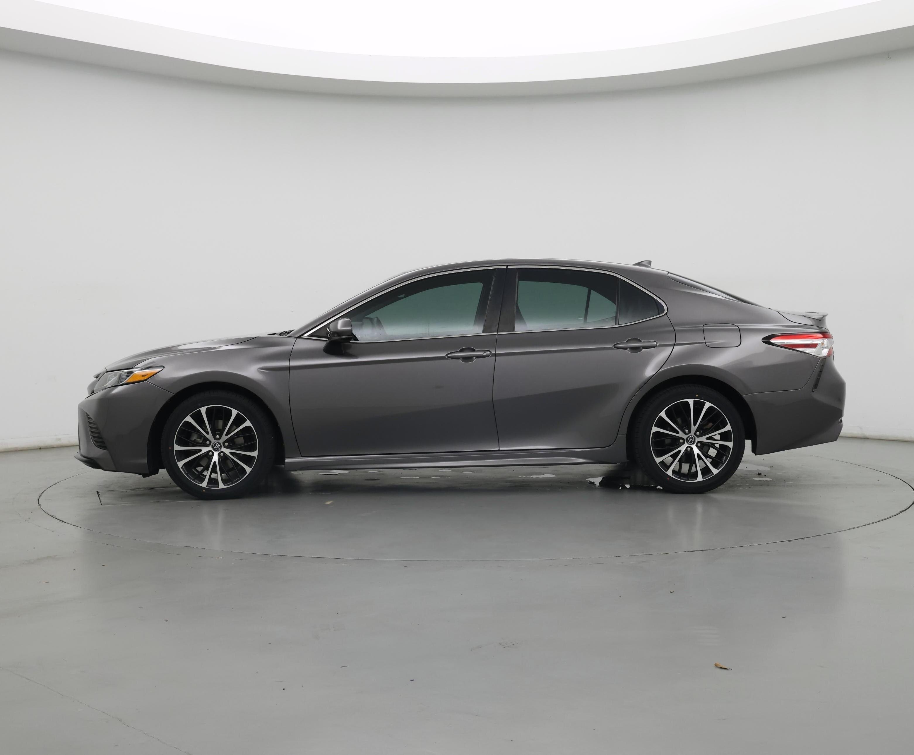 Thumbnail: 2020 Toyota Camry - 3