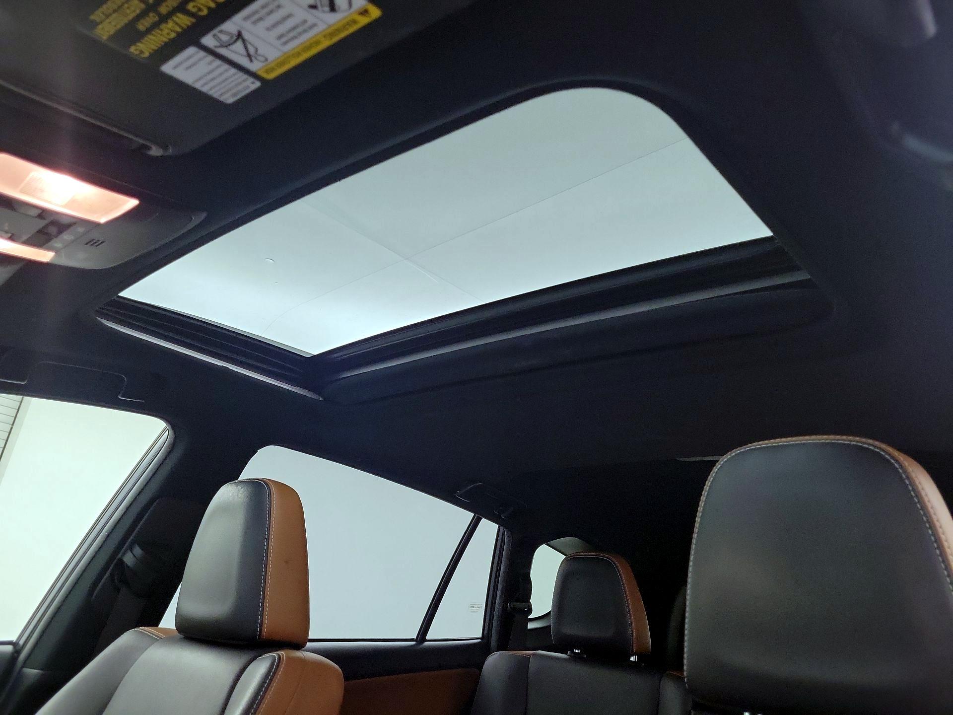 Thumbnail: 2016 Toyota RAV4 - 20
