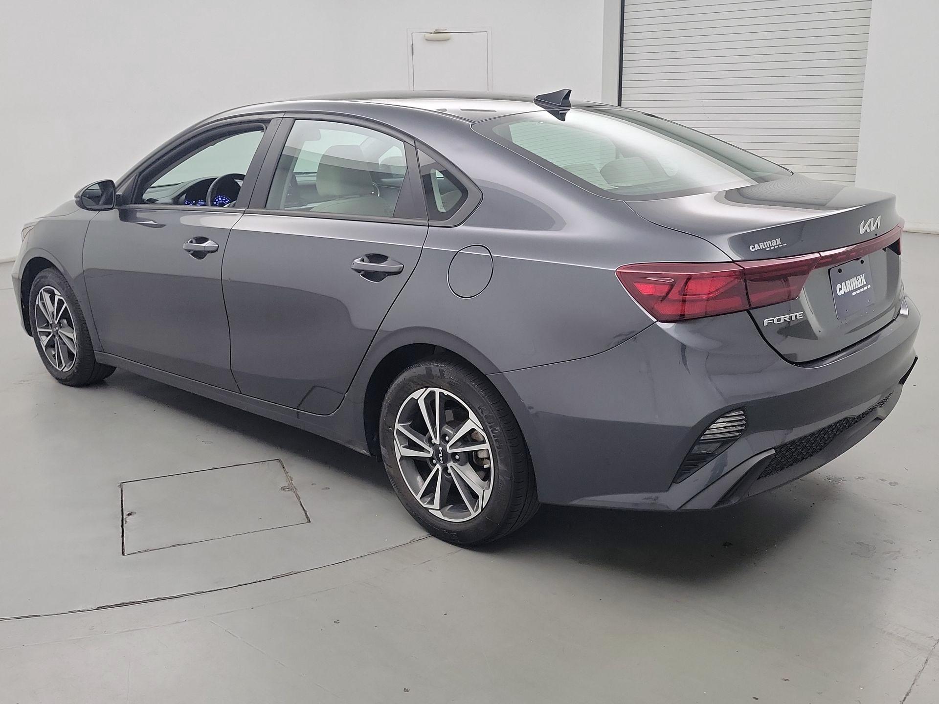 Thumbnail: 2023 Kia Forte - 7