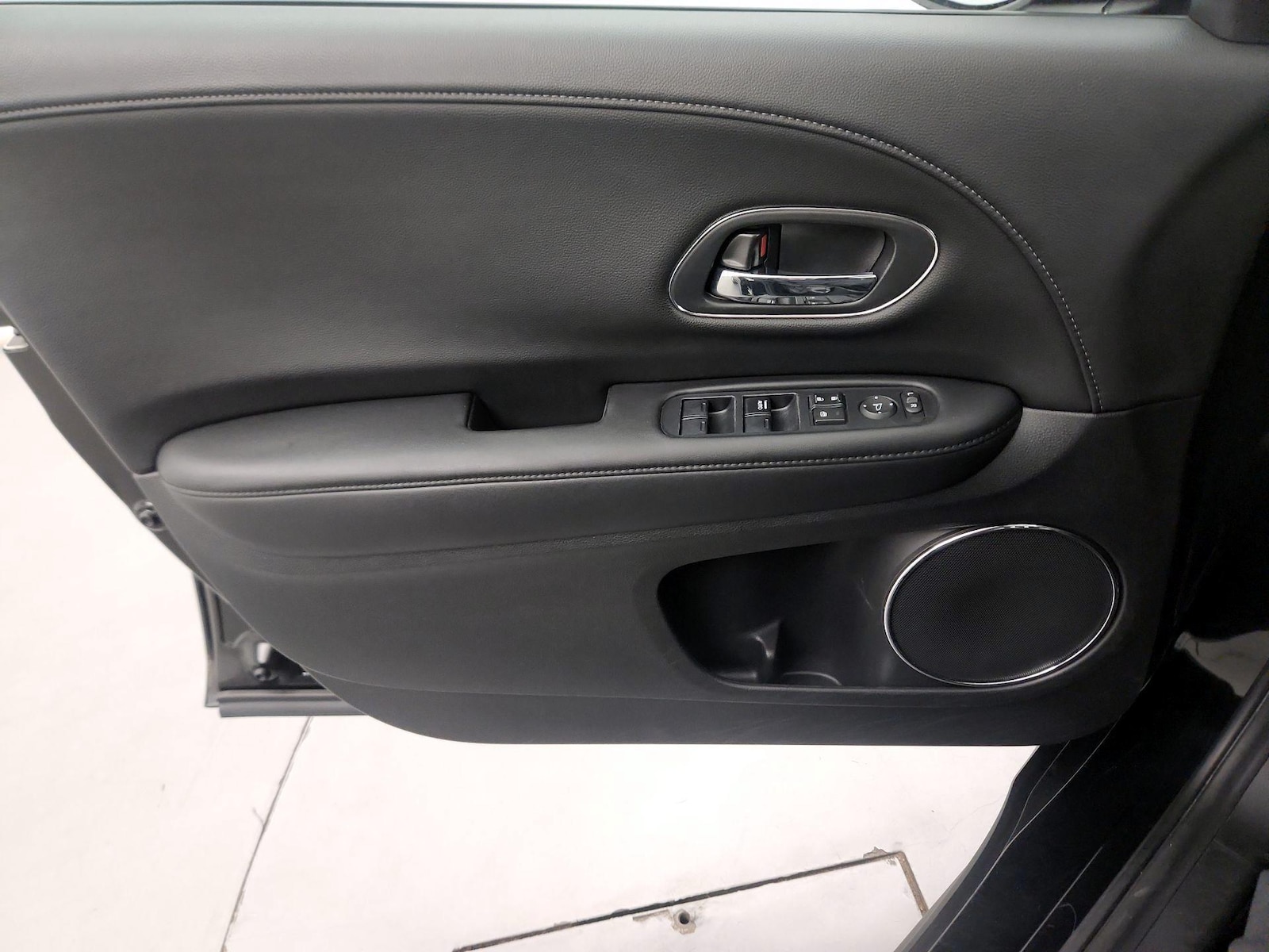 2016 Honda HR-V EX-L - Photo 11